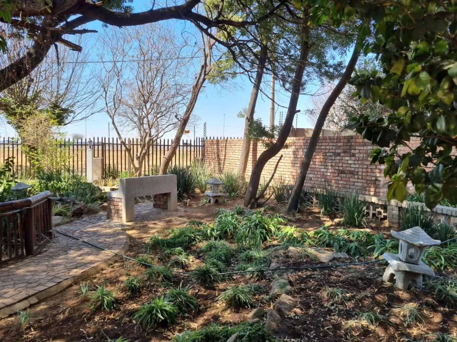 Garden in Emerald Guesthouse