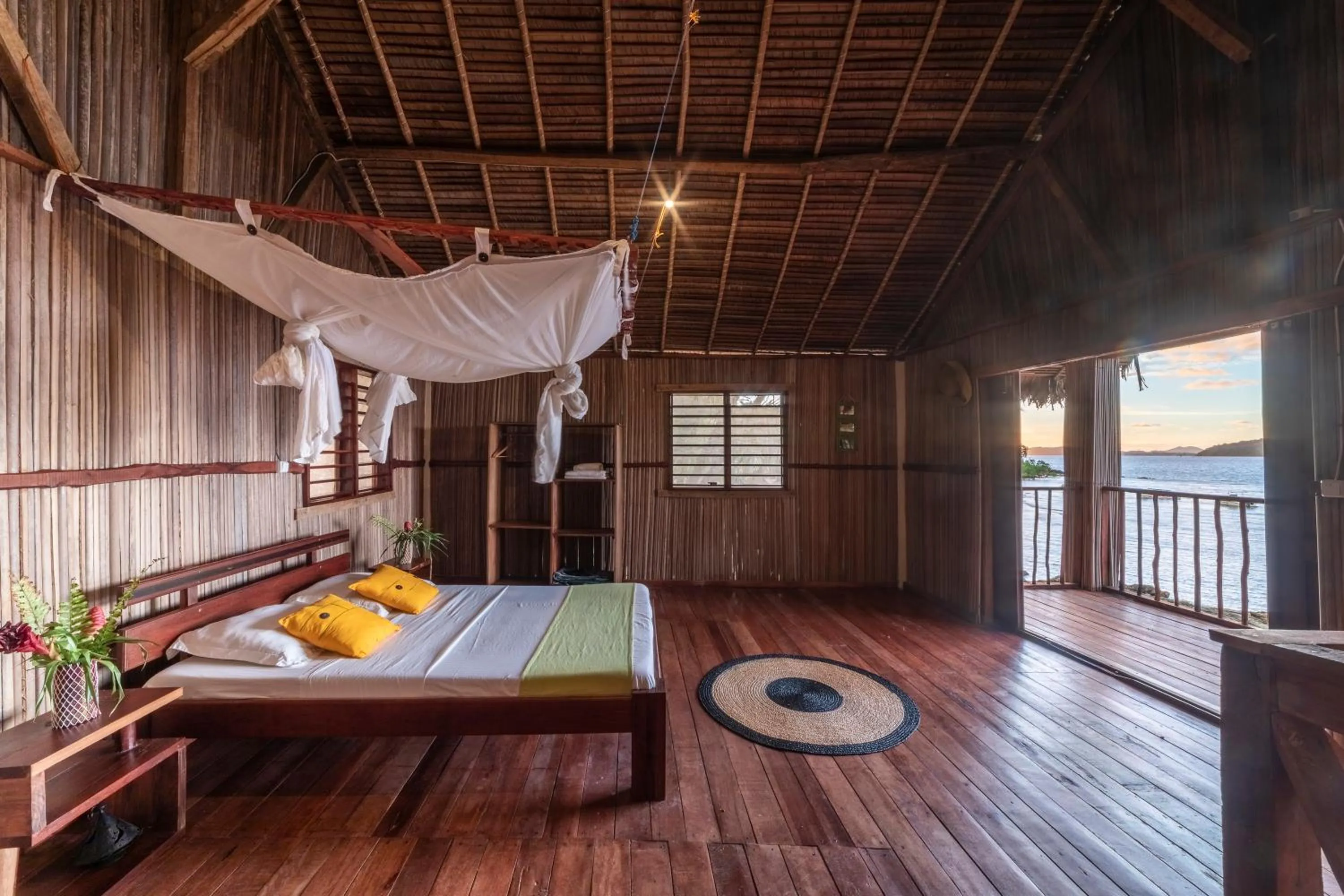 Photo of the whole room, Bed in Floraly Komba Hotel - Nosy Komba