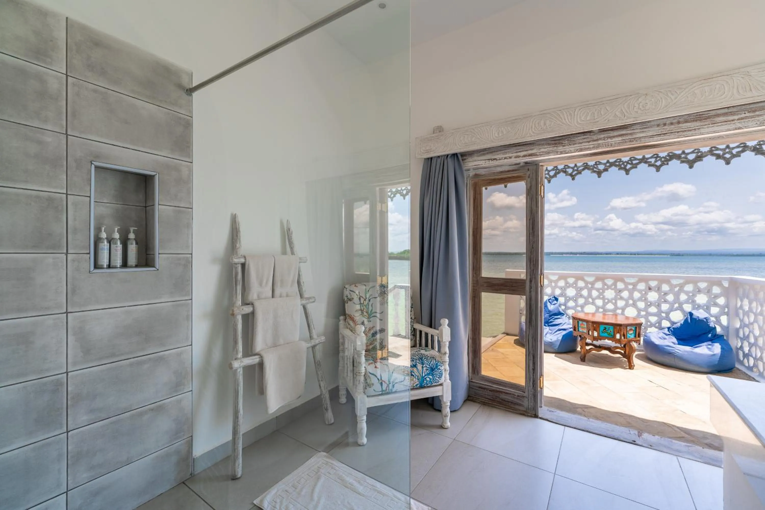 Sea view in Chale Island Resort