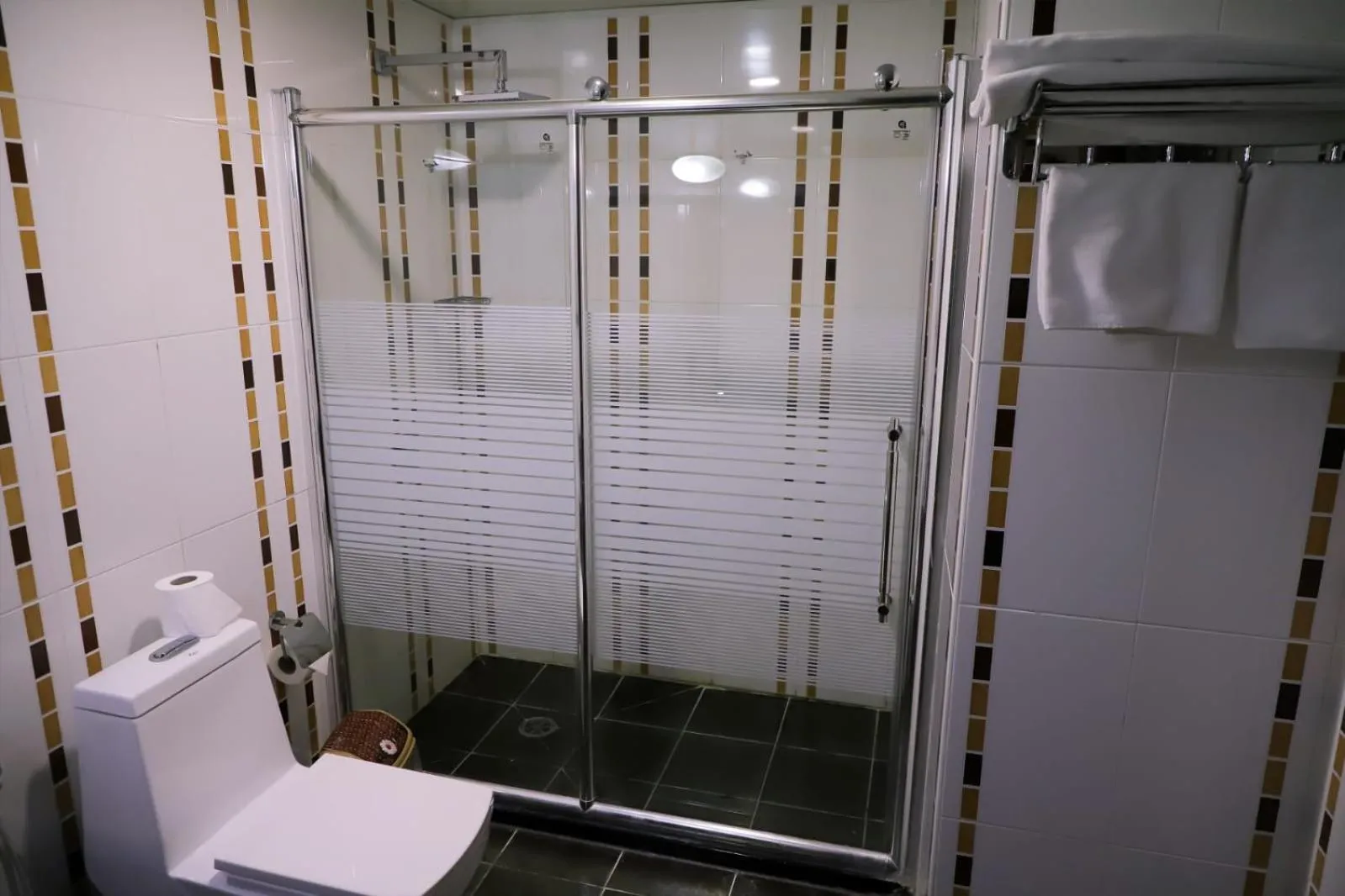 Bathroom in Abu Mazen Hotel