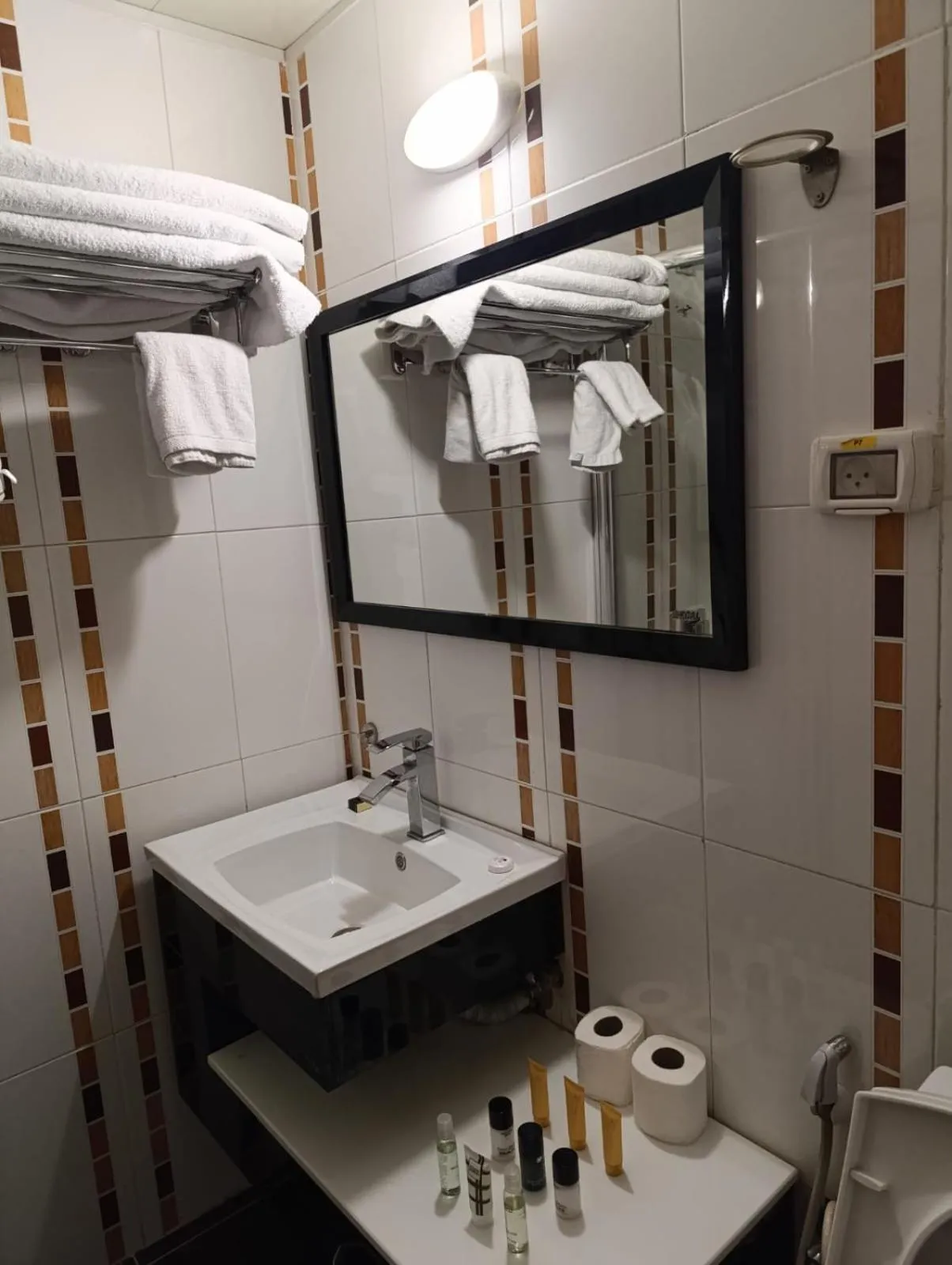 Bathroom in Abu Mazen Hotel