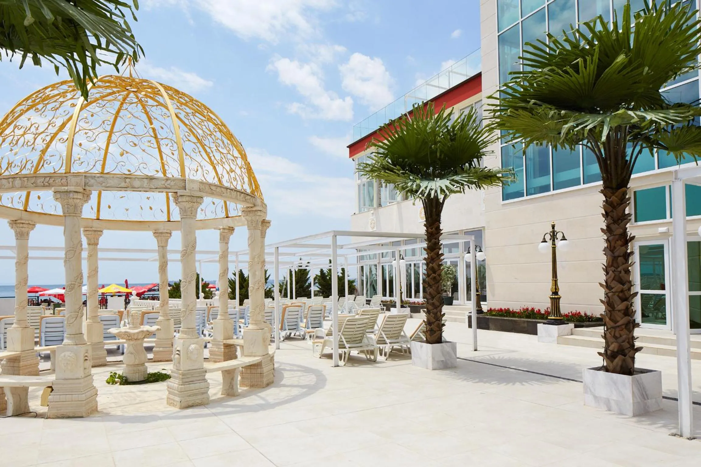 Swimming pool in Hotel Amore Beach - All Inclusive