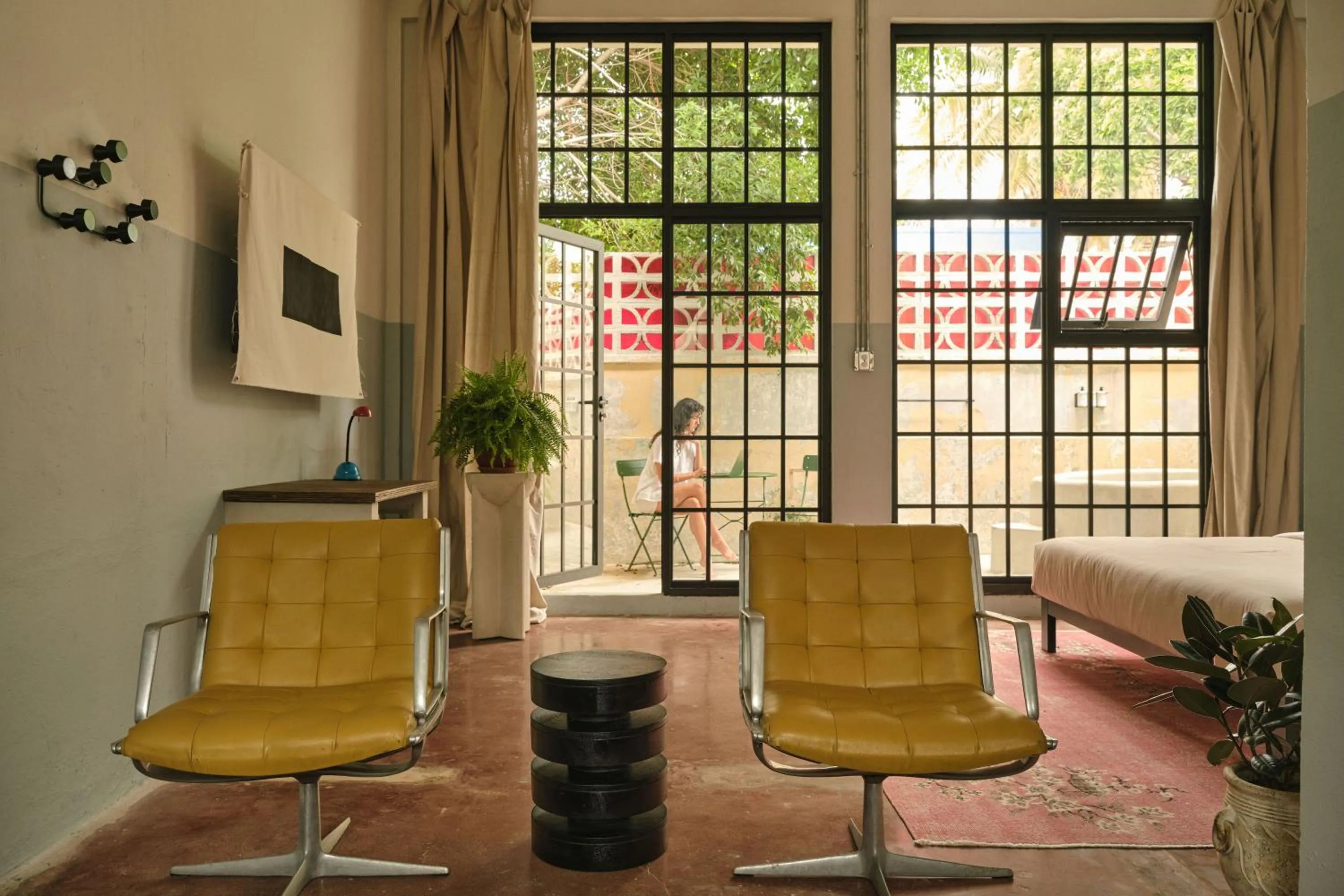 TV and multimedia in PAZ by DW