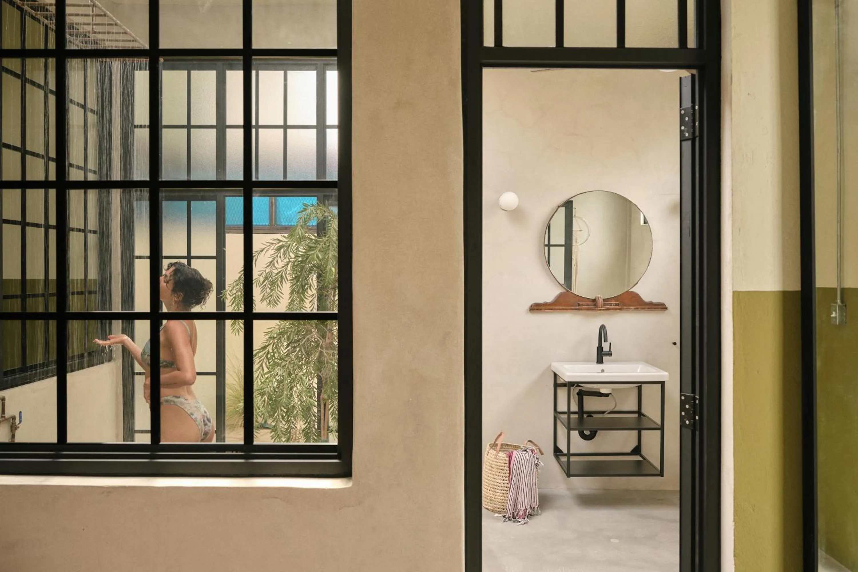 Bathroom in PAZ by DW