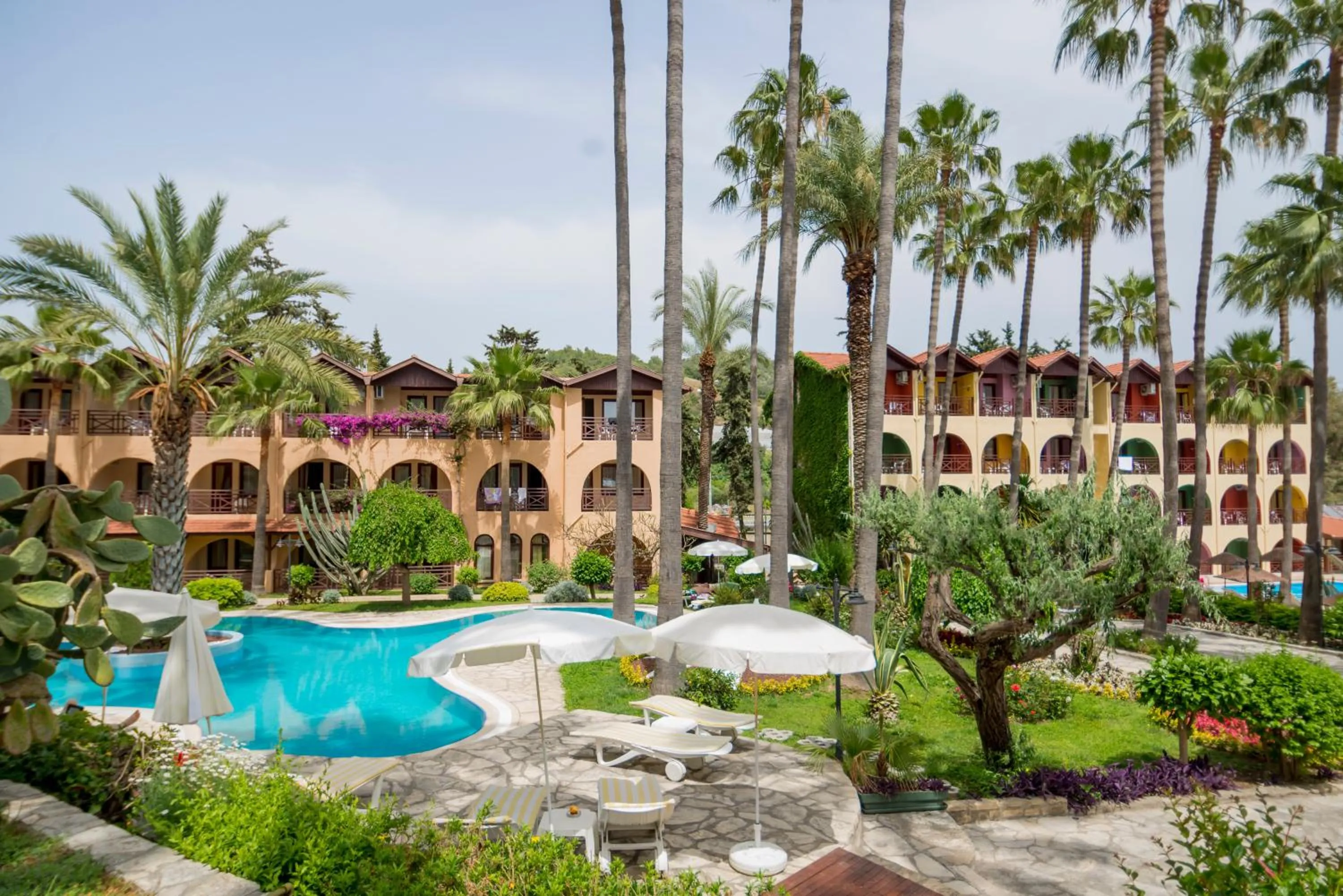 Swimming pool in Club Tropical Beach Hotel - All Inclusive