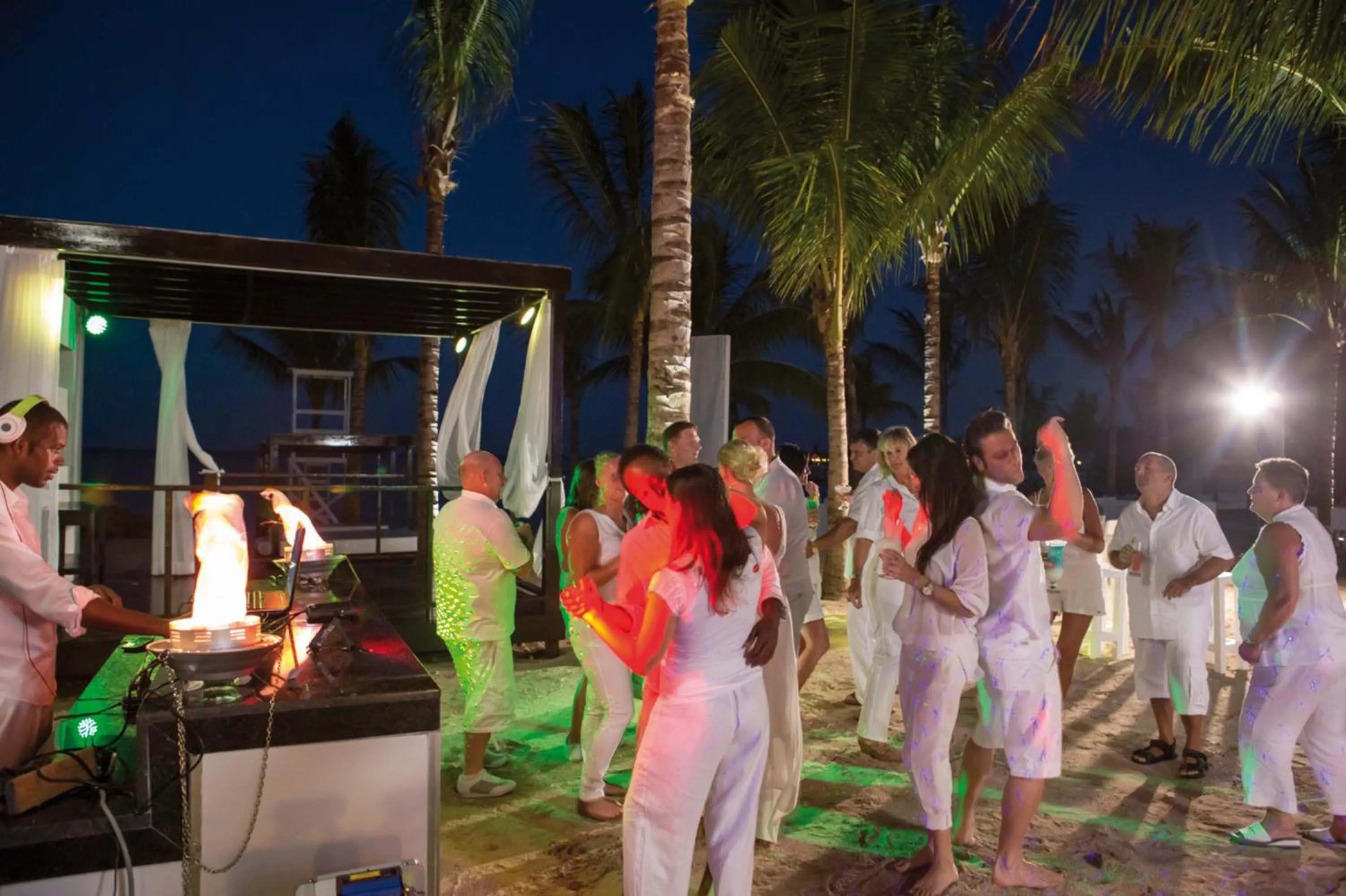 group of guests in Riu Palace Jamaica - Adults Only - All Inclusive