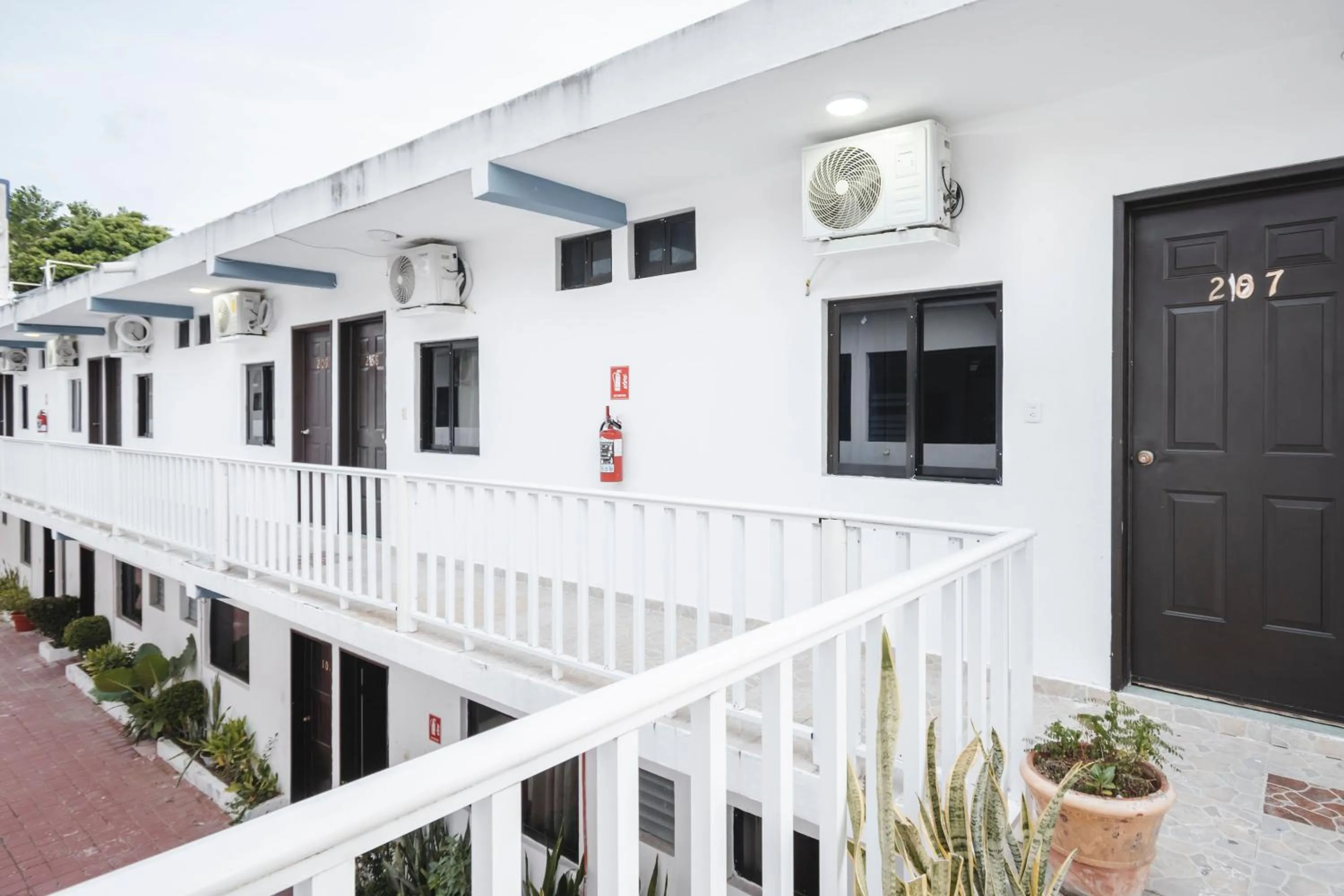 Property building in Hotel Quiam