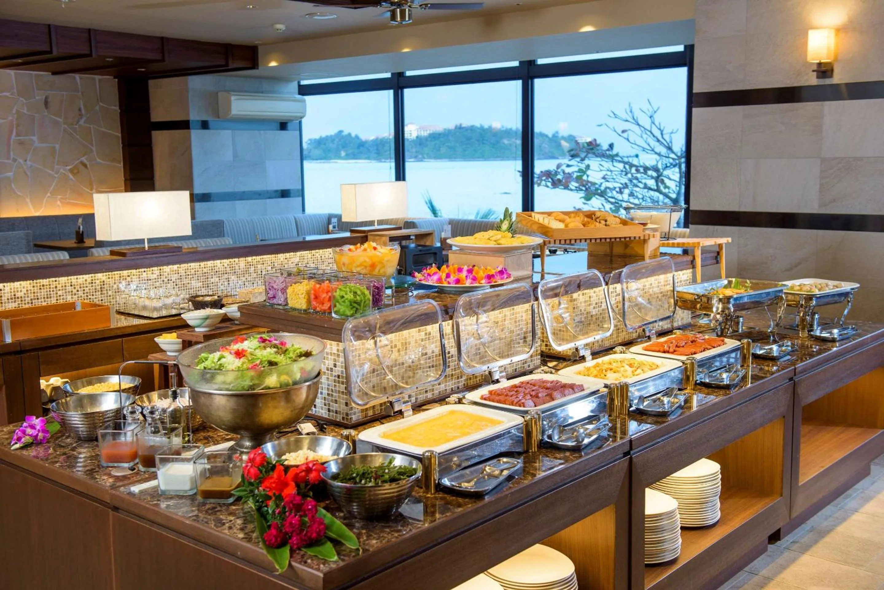 Restaurant/places to eat in Best Western Okinawa Kouki Beach