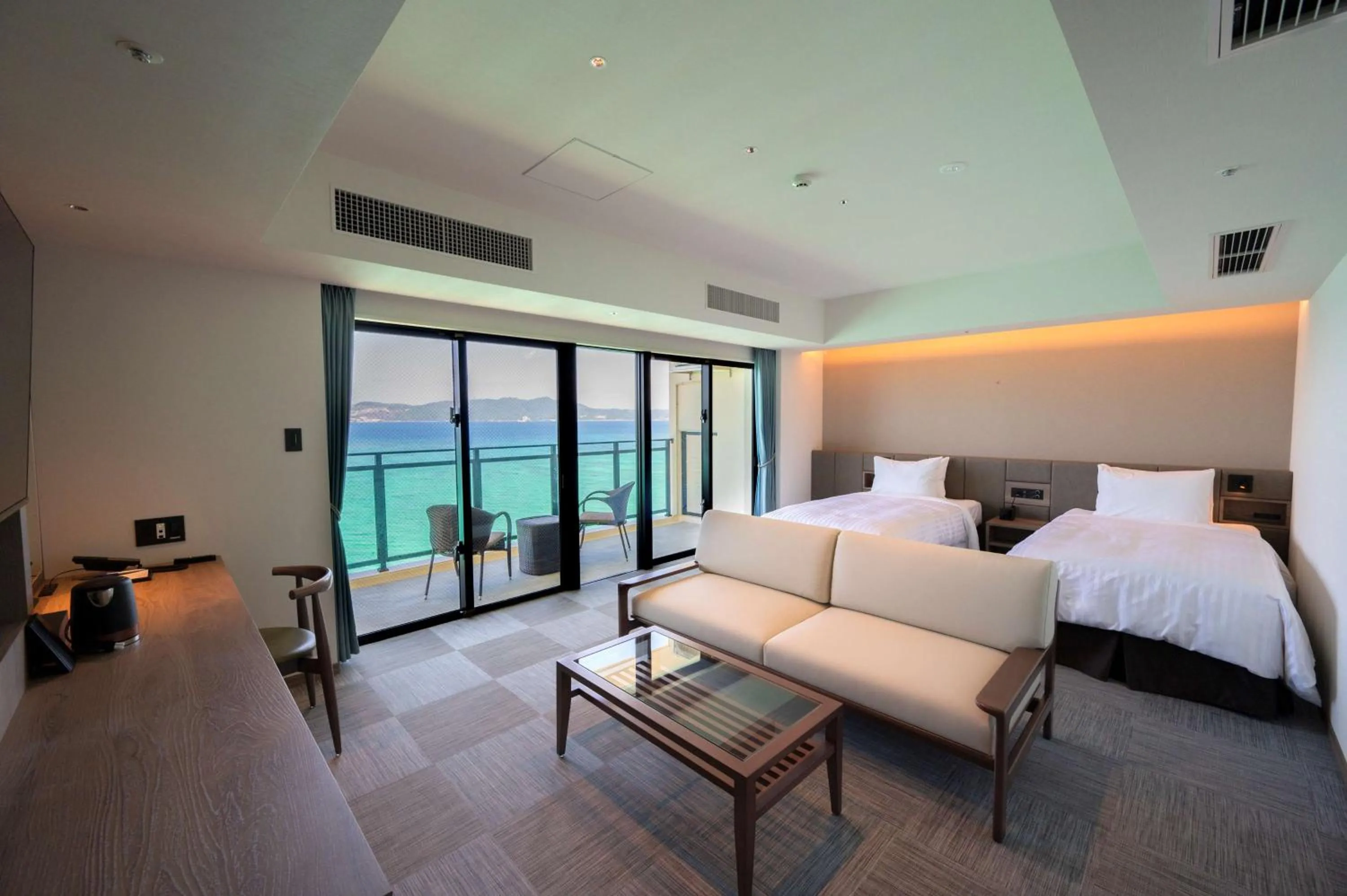 Bedroom, Bed in Best Western Okinawa Kouki Beach