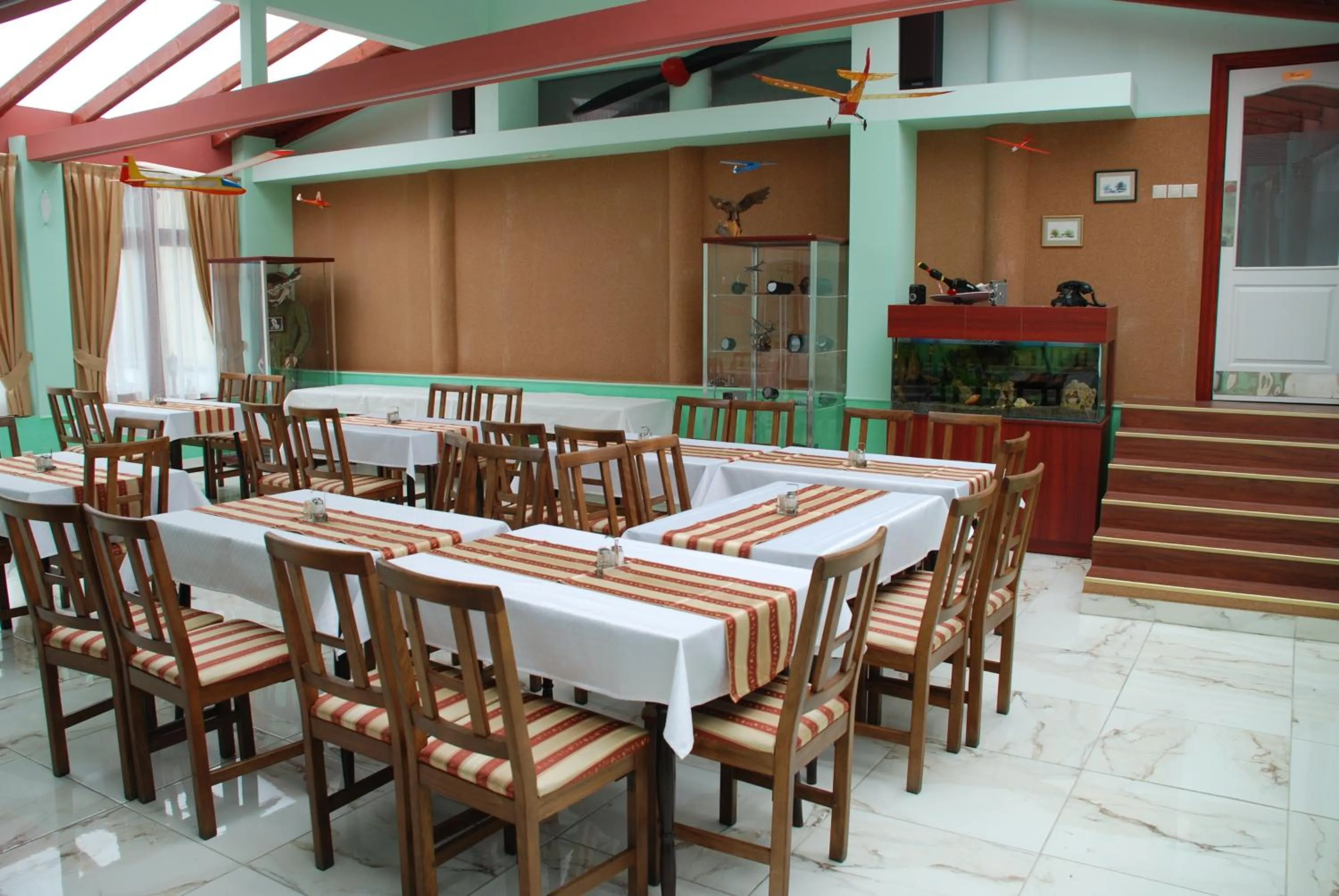 Restaurant/places to eat in Pilóta Panzió