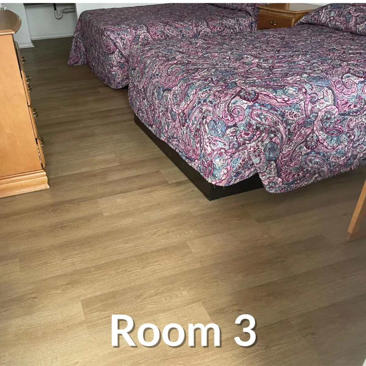 Bed in Nights Inn - Richfield