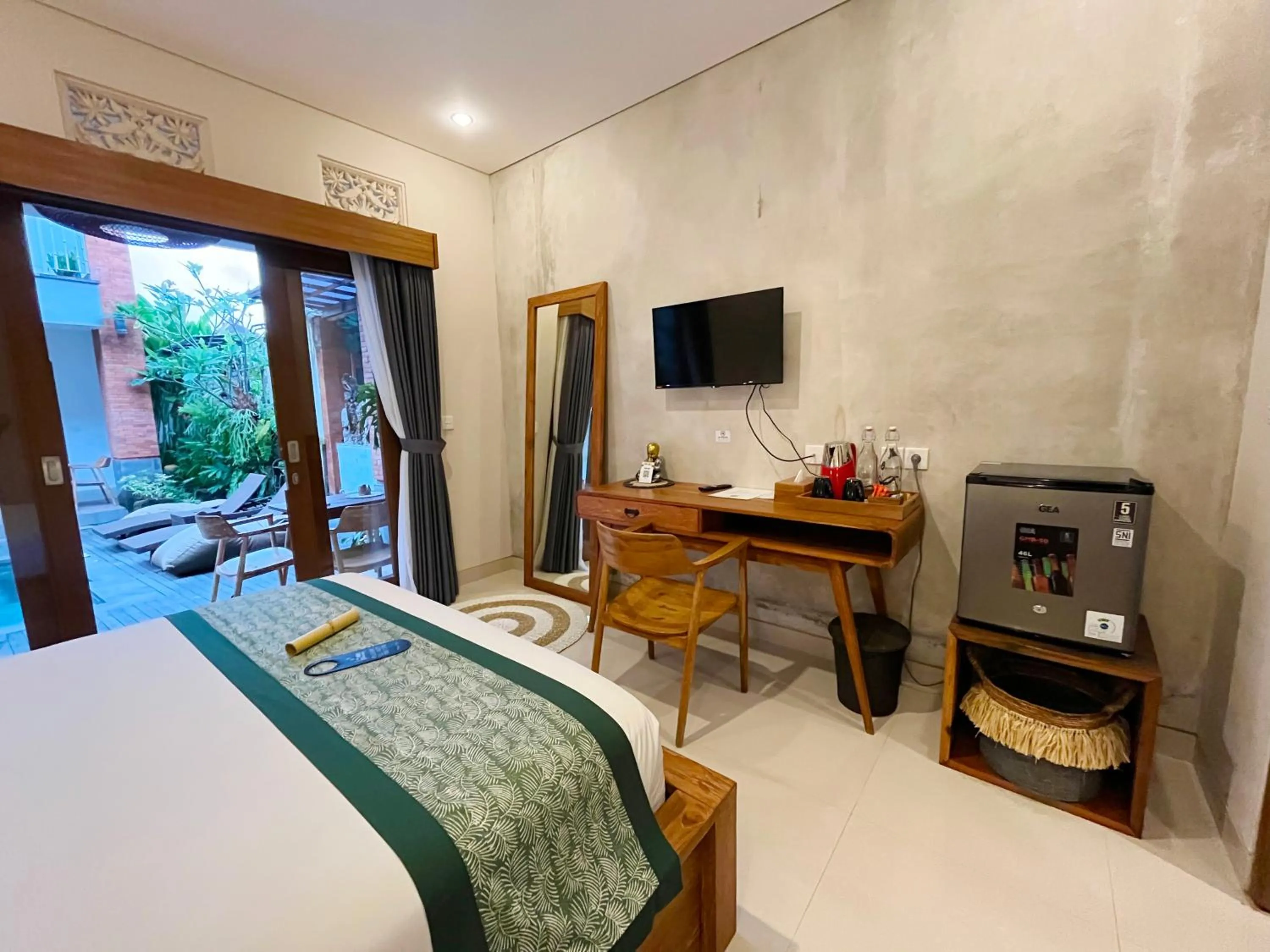 Pool view, Bed in Arumasta Ubud