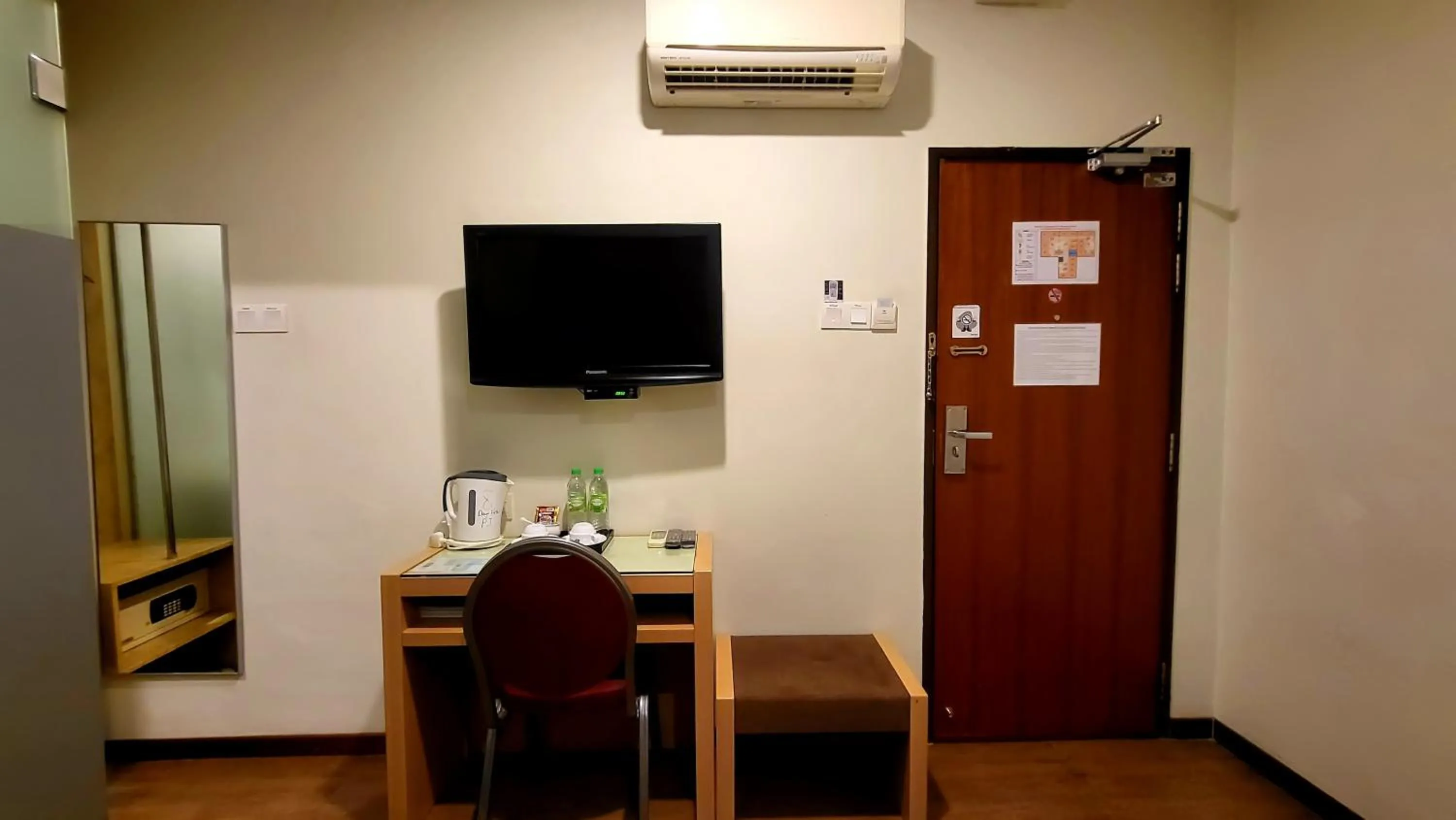 Eight Days Boutique Hotel - Permas Jaya