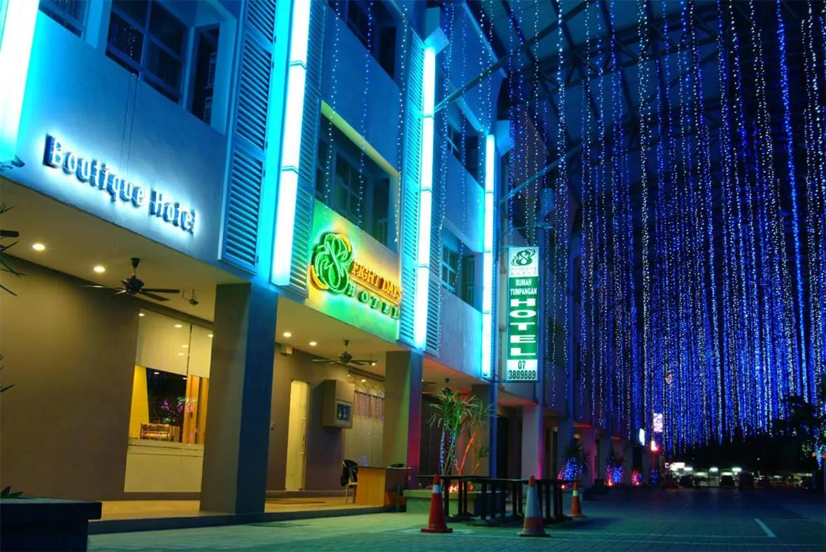 Property building in Eight Days Boutique Hotel - Permas Jaya