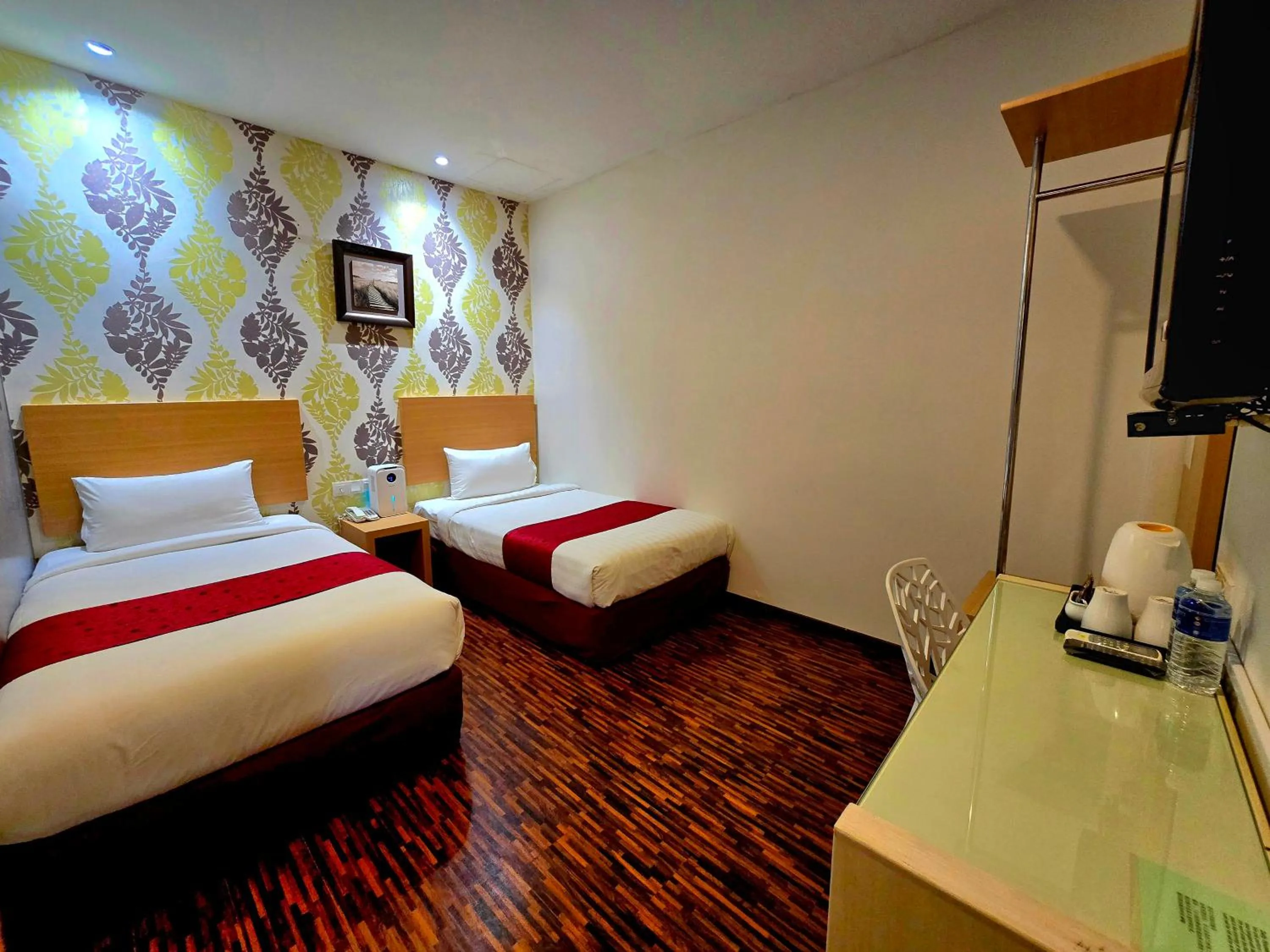 Bed in Eight Days Boutique Hotel - Permas Jaya
