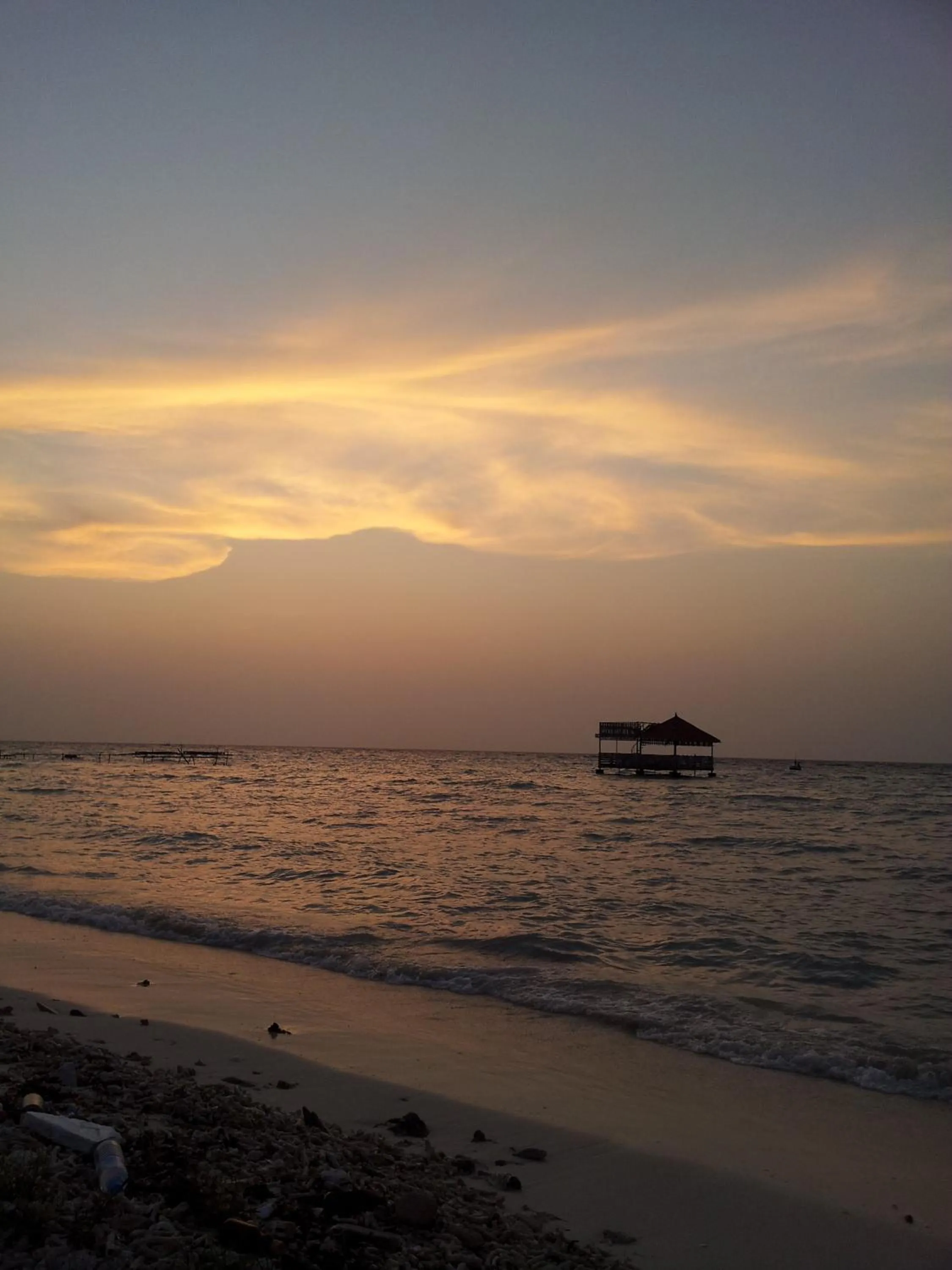 Beach in Jail Break Surf Inn