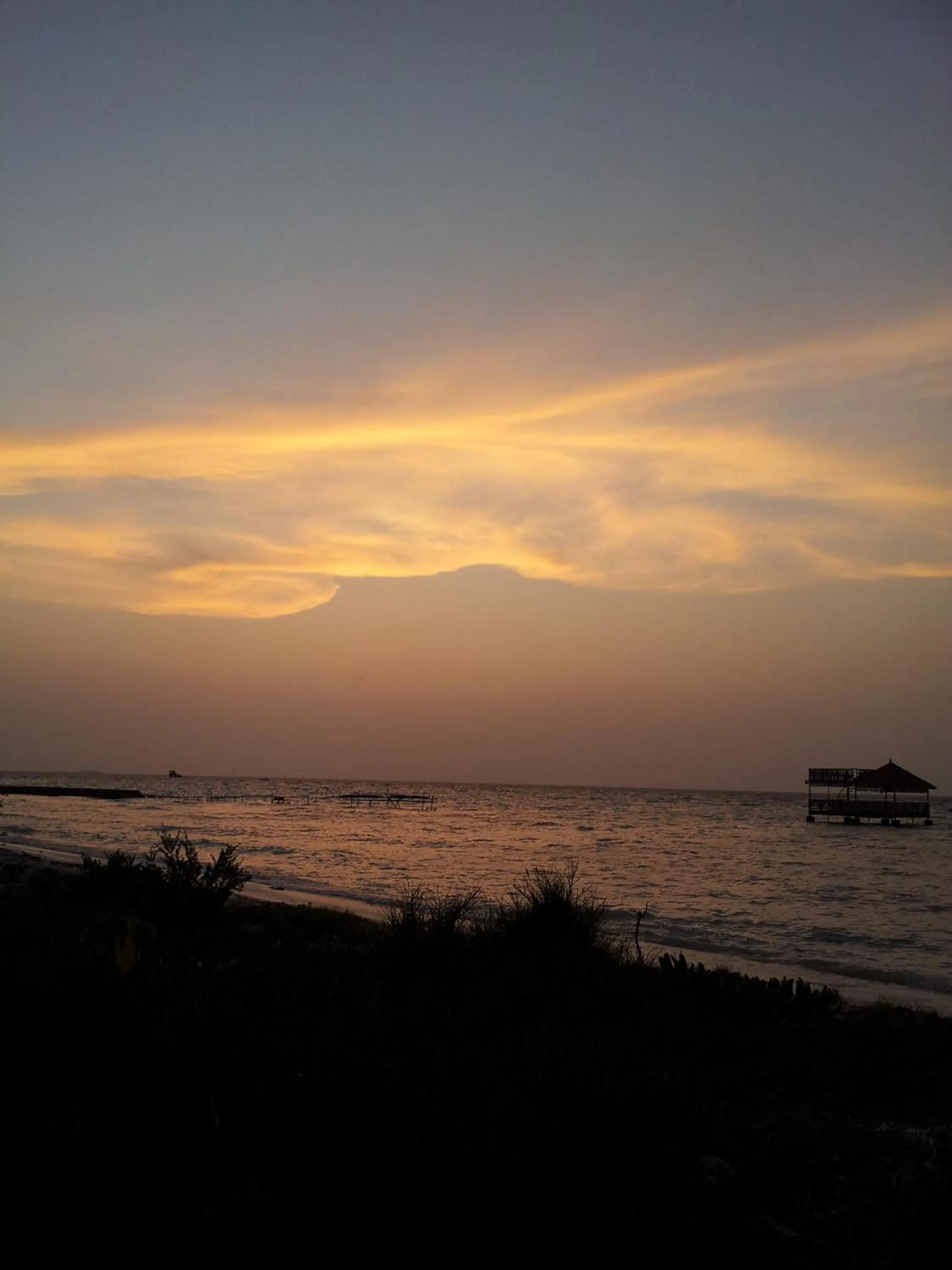 Beach in Jail Break Surf Inn