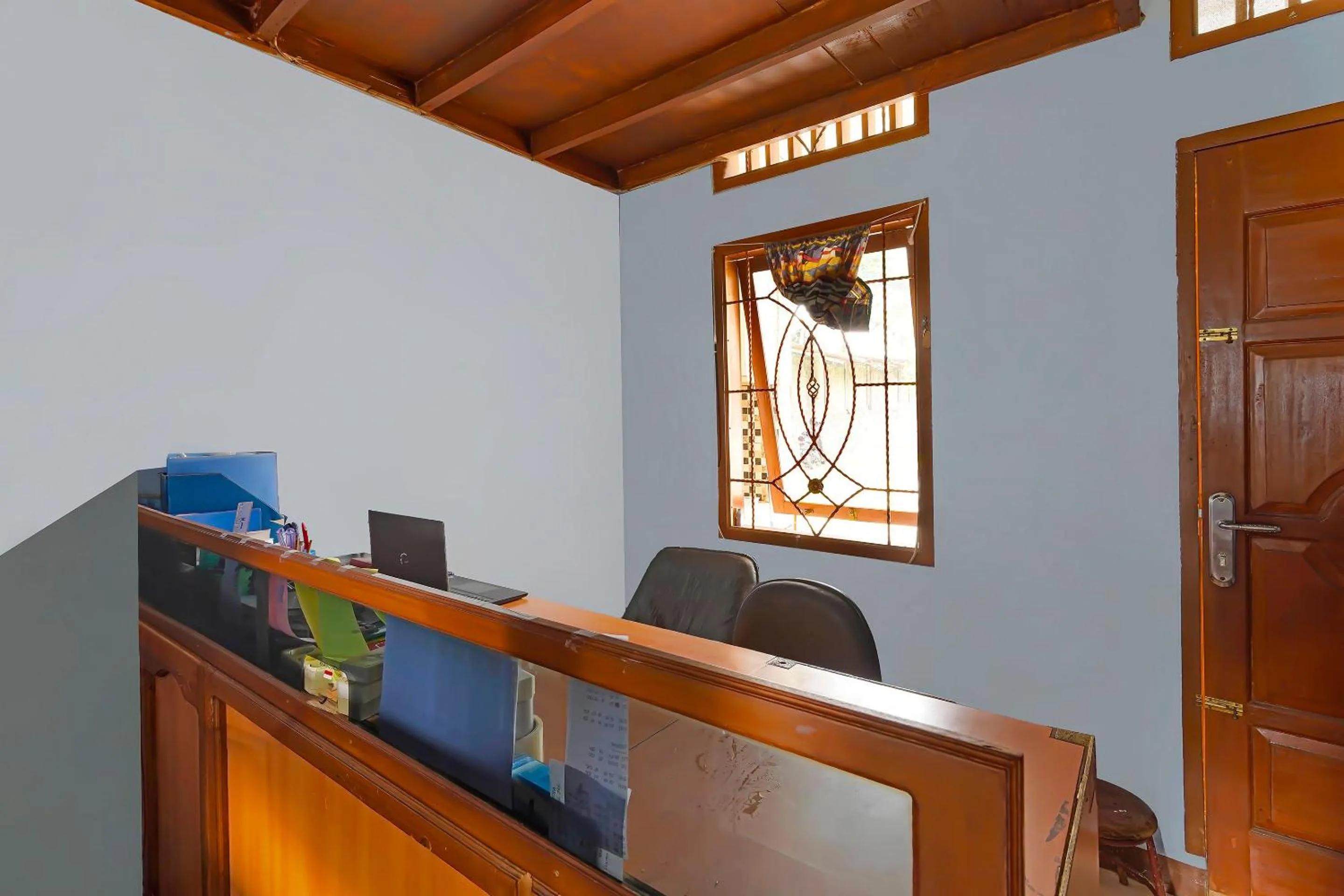 Lobby or reception in Hotel O Santana Residence Syariah