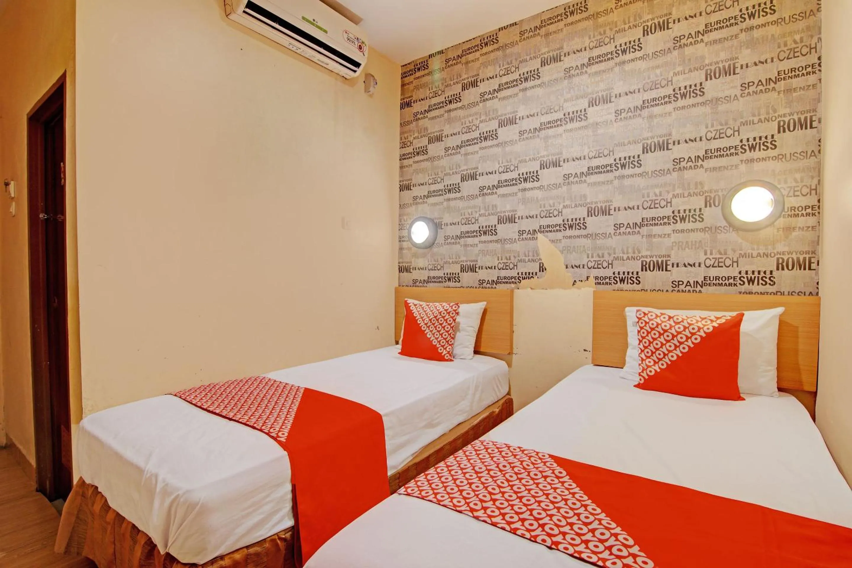 Bedroom, Bed in Hotel O Kalista Guest House Syariah