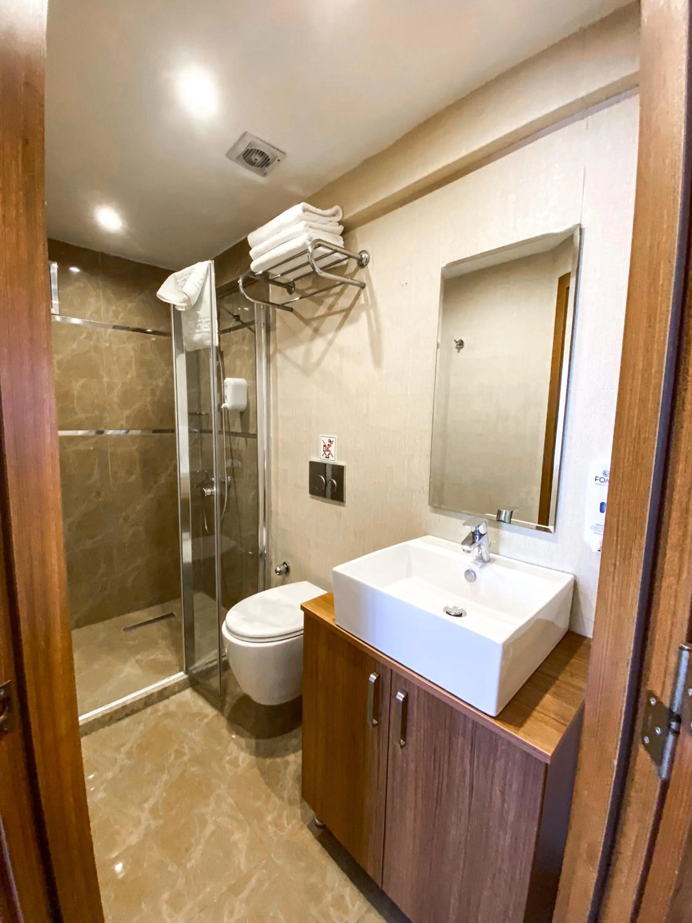 Toilet in BGuest Hotel & Residence