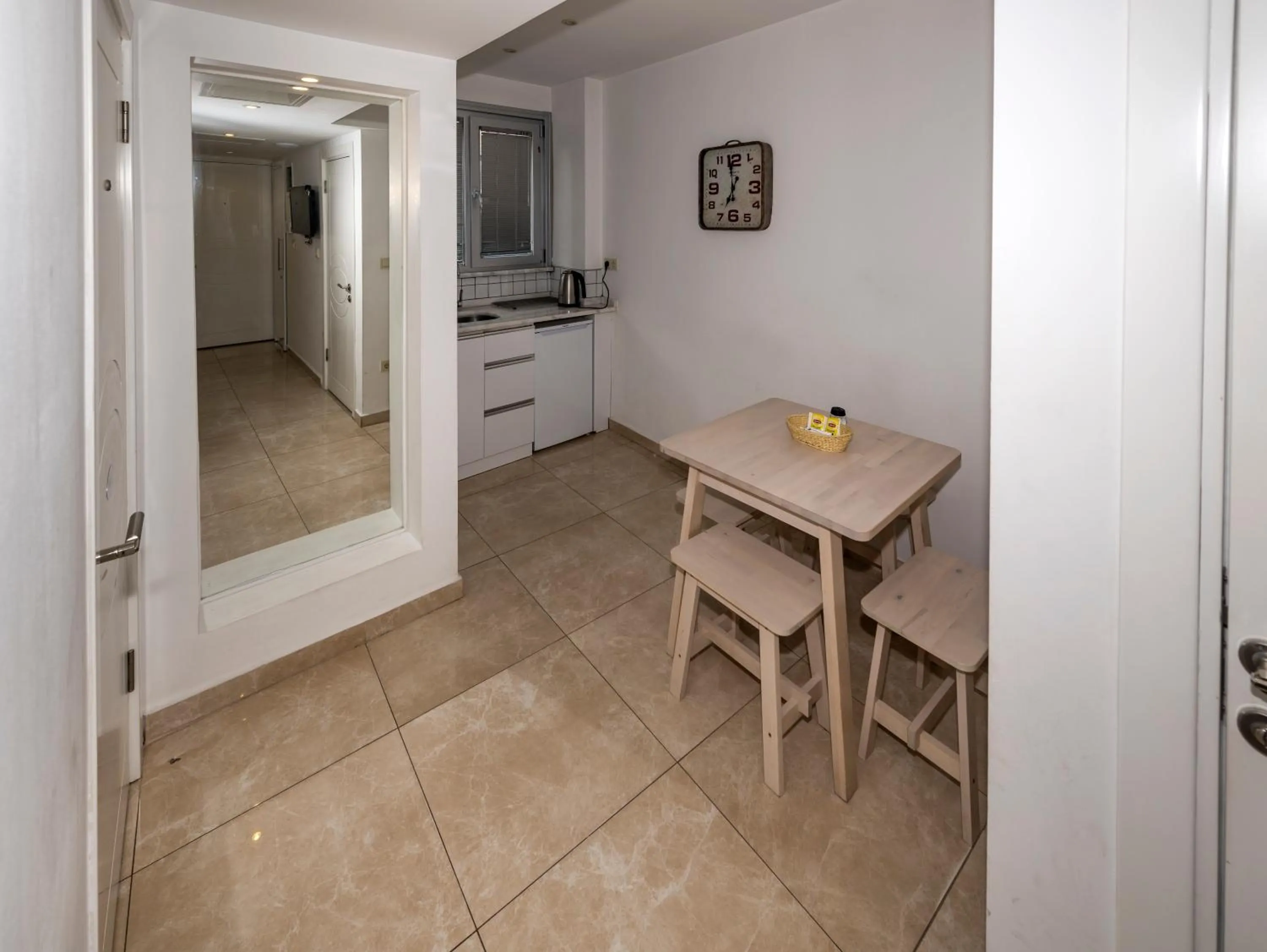Dining area in BGuest Hotel & Residence