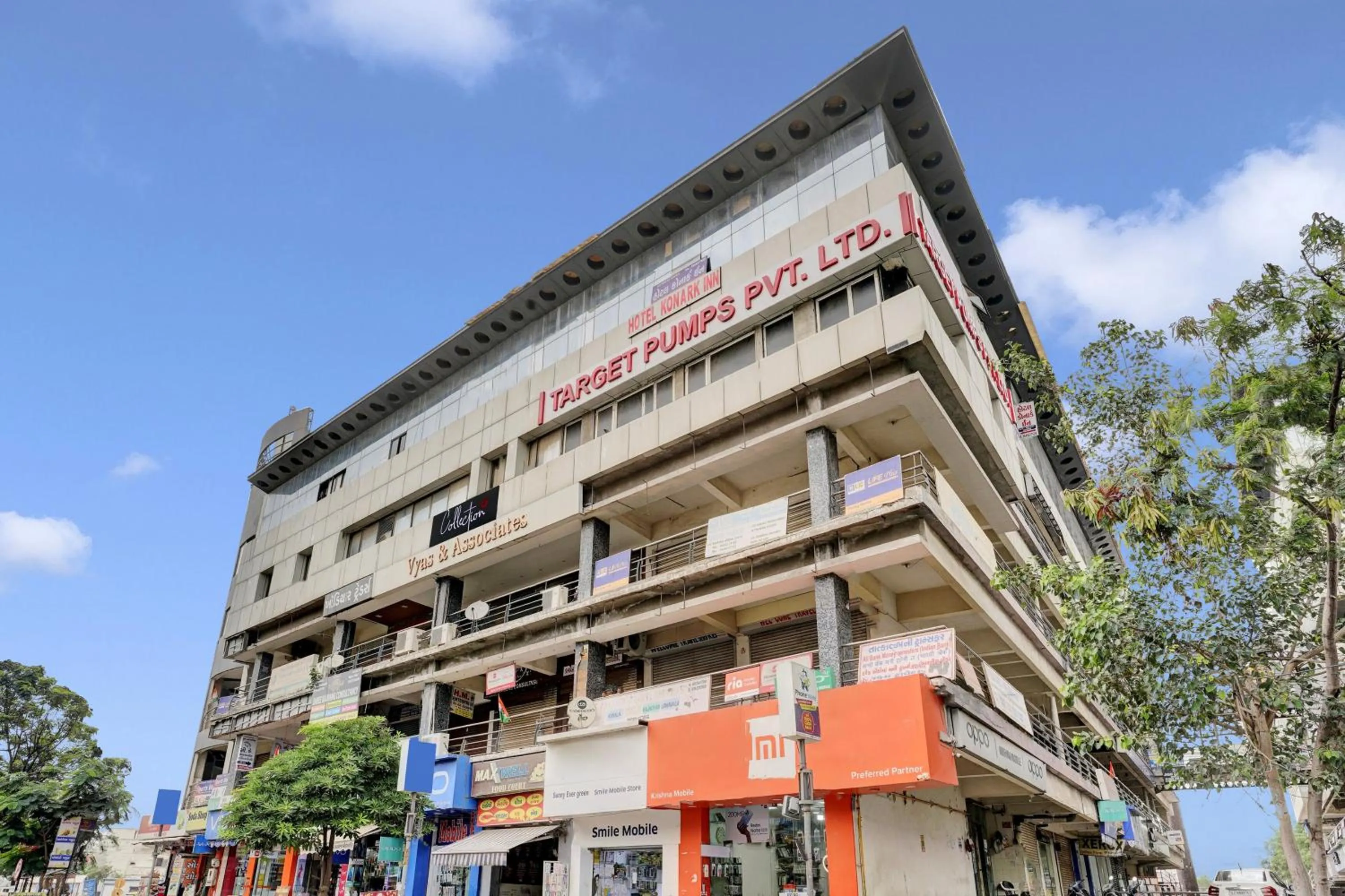 Facade/entrance in Hotel O Konark Inn