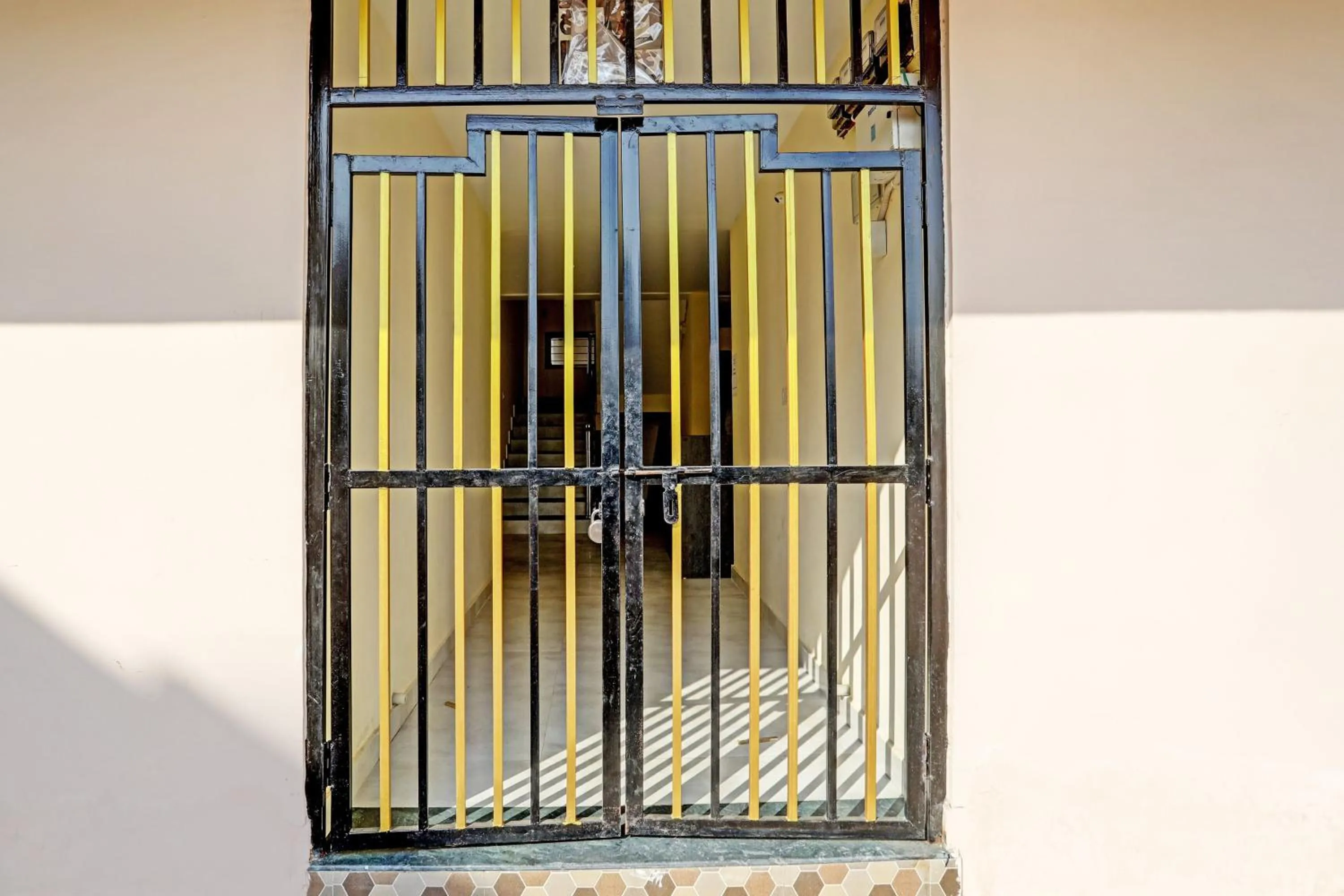 Facade/entrance in Hotel O Regal Edge