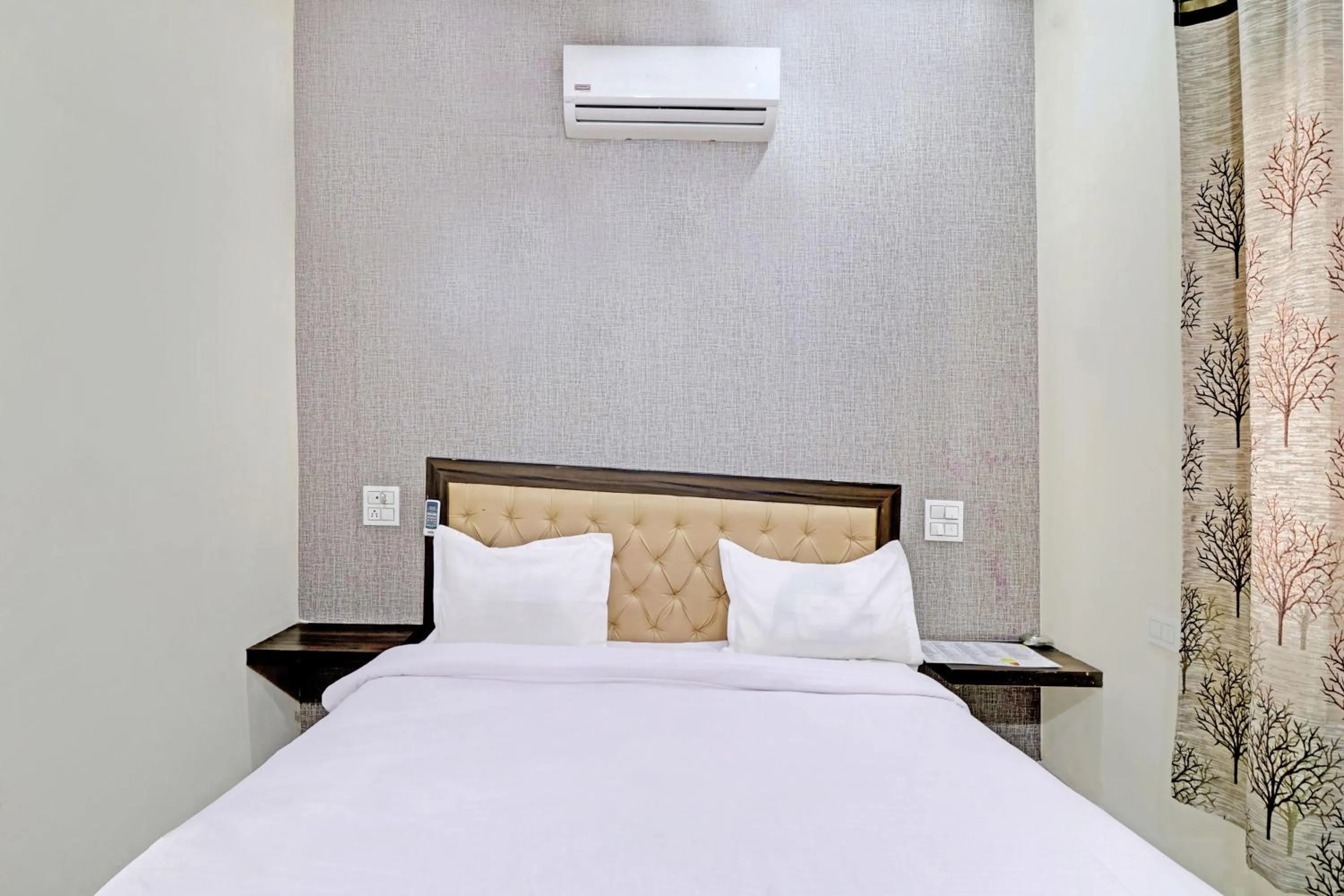 Bedroom, Bed in Hotel O Inn