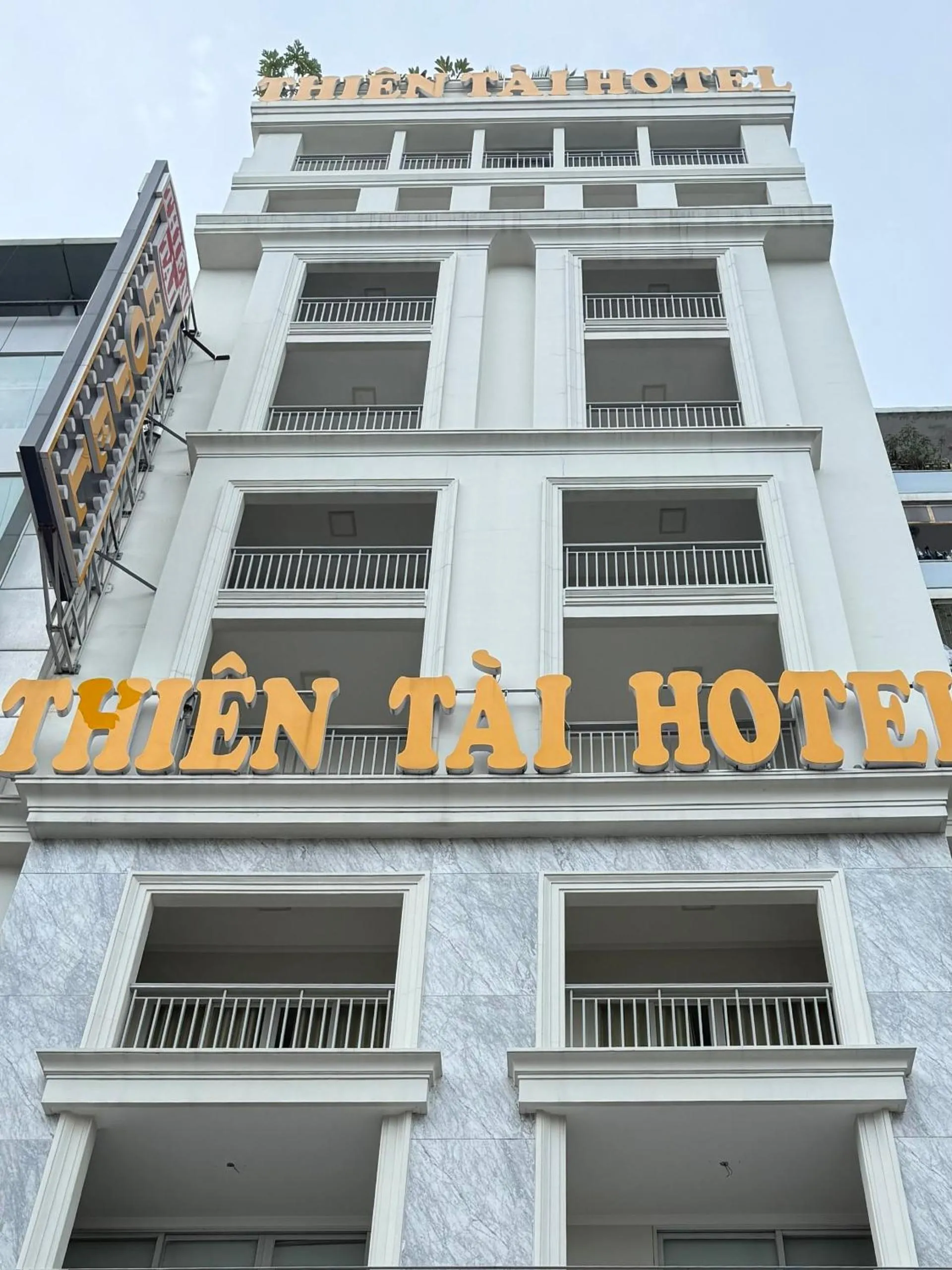 Thiên Tài Hotel