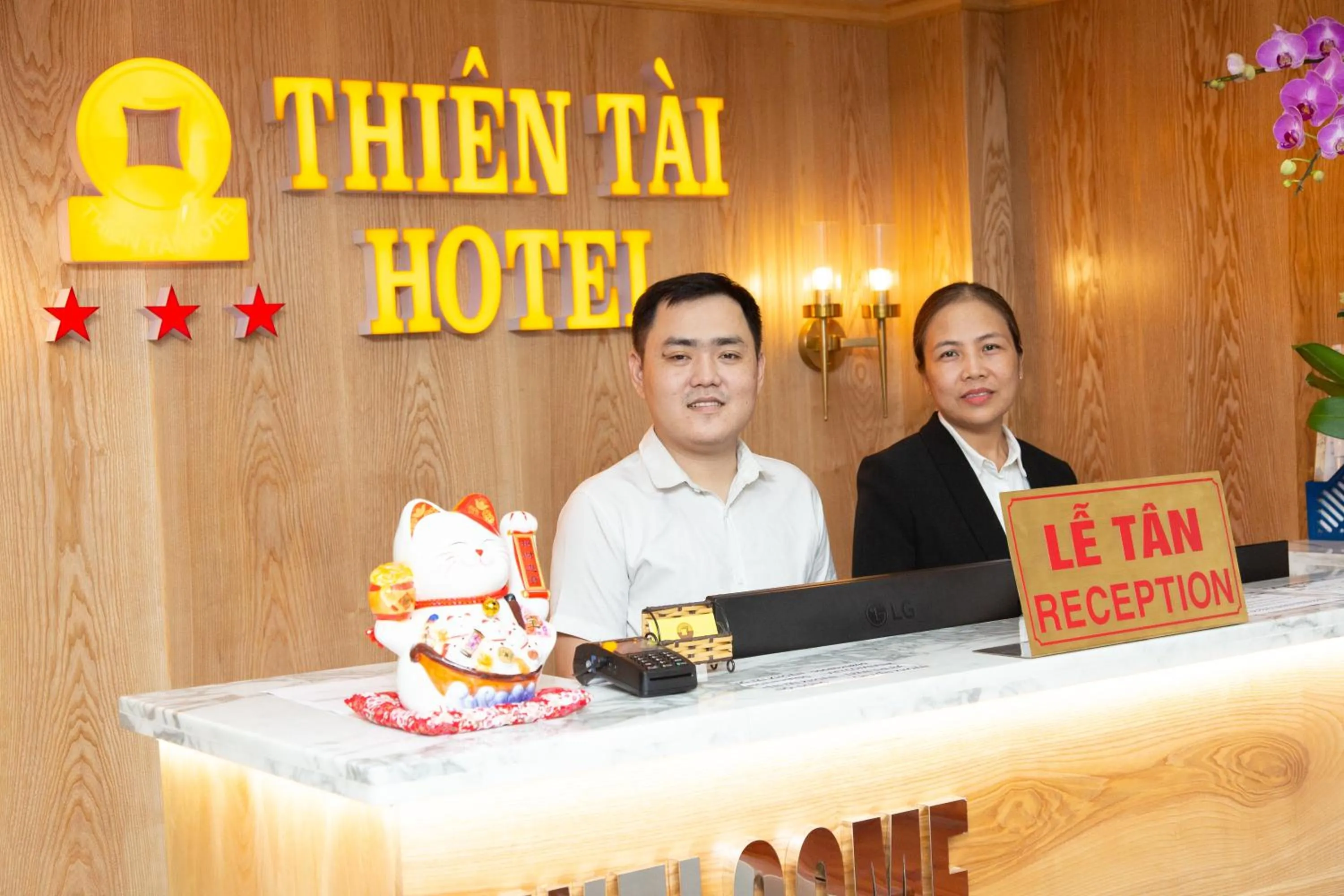 Staff in Thiên Tài Hotel