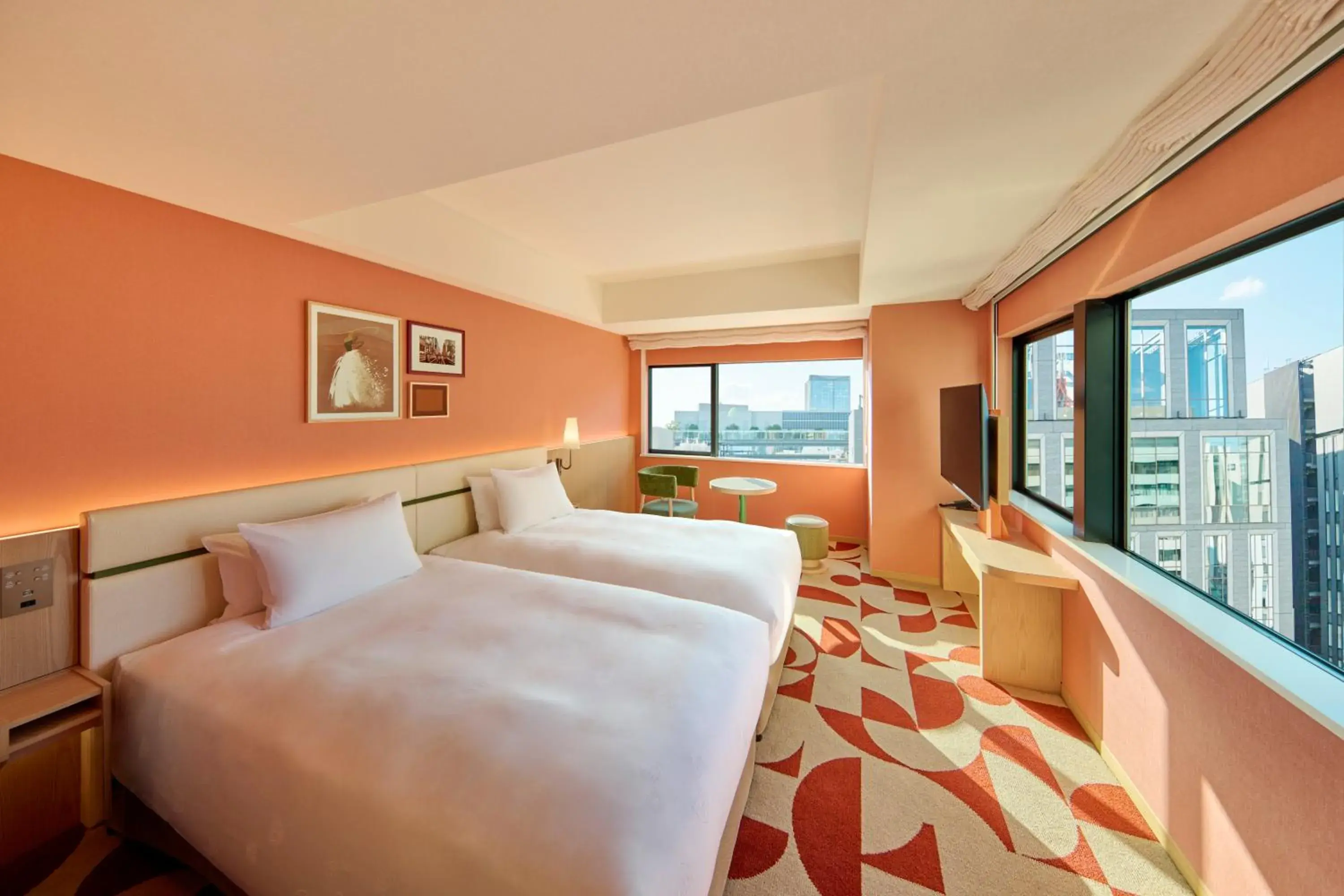 Corner Deluxe Twin (max 3 person) - Non-Smoking in The Royal Park Hotel Ginza 6-Chome Corner Deluxe Twin (max 3 person) - Non-Smoking in The Royal Park Hotel Ginza 6-Chome