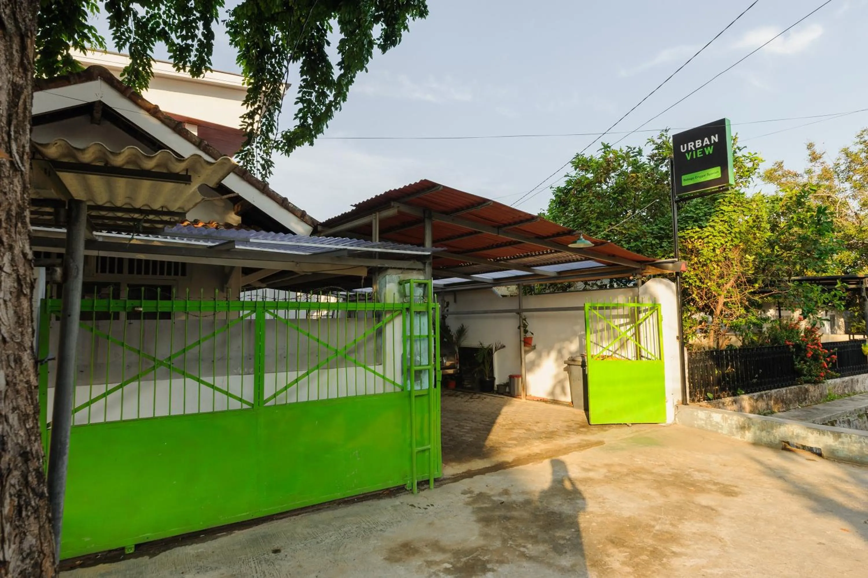 Property building in Urbanview Hotel Betego Syariah Enggal by RedDoorz