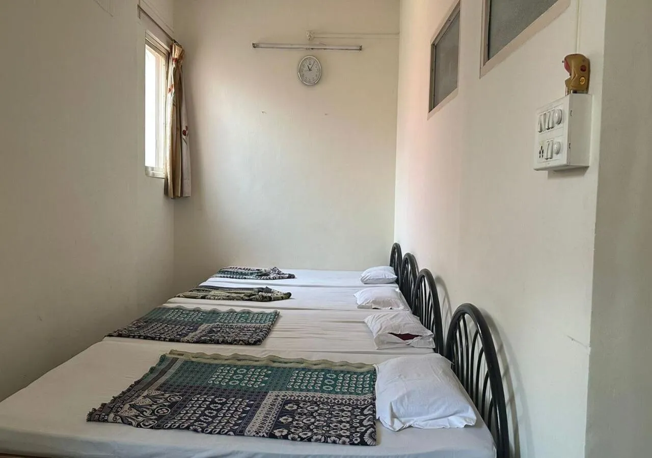 Hotel Sarang Lodging and Boarding