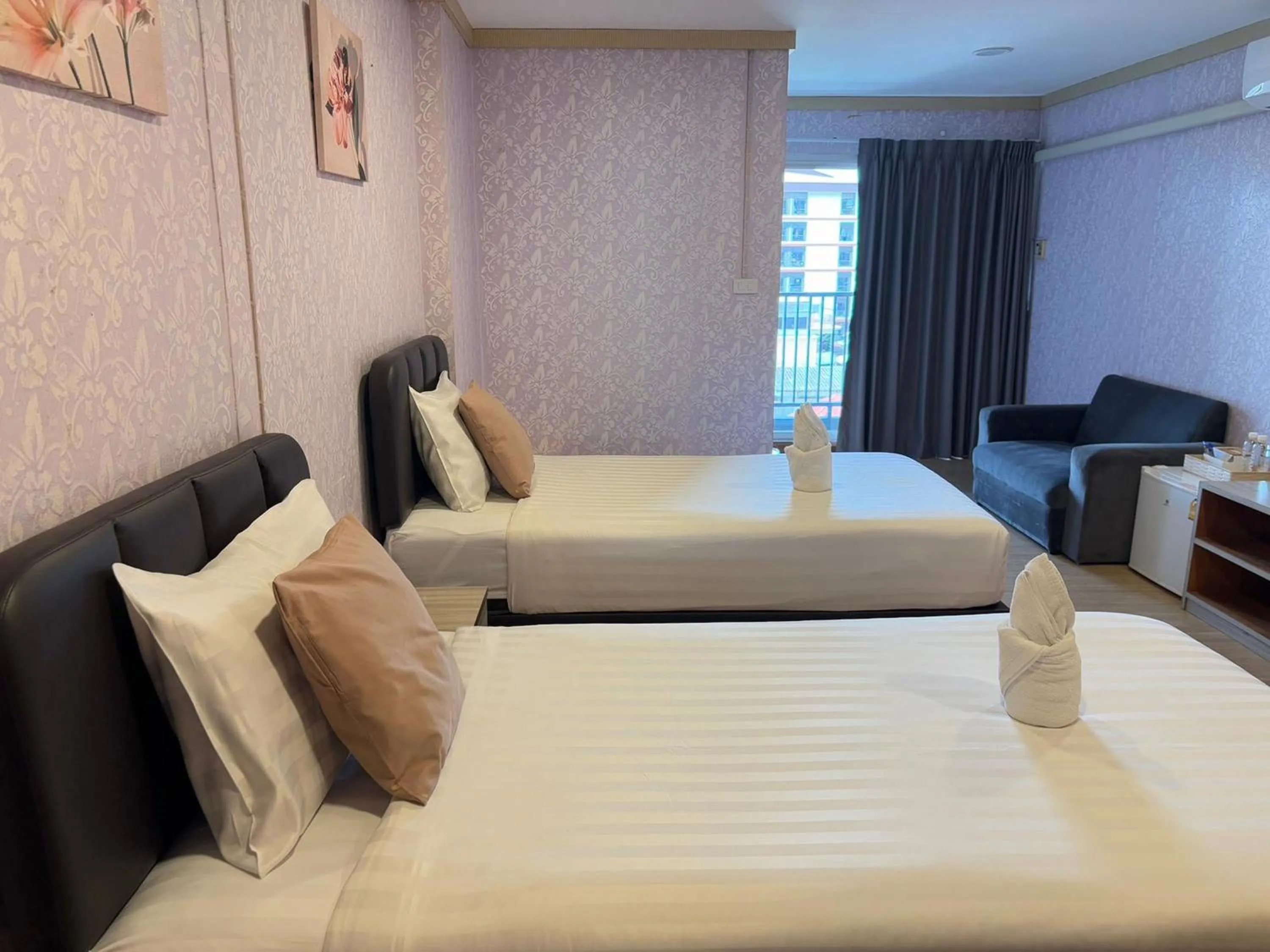 Bedroom, Bed in OYO 75446 Travis Inthamara 49