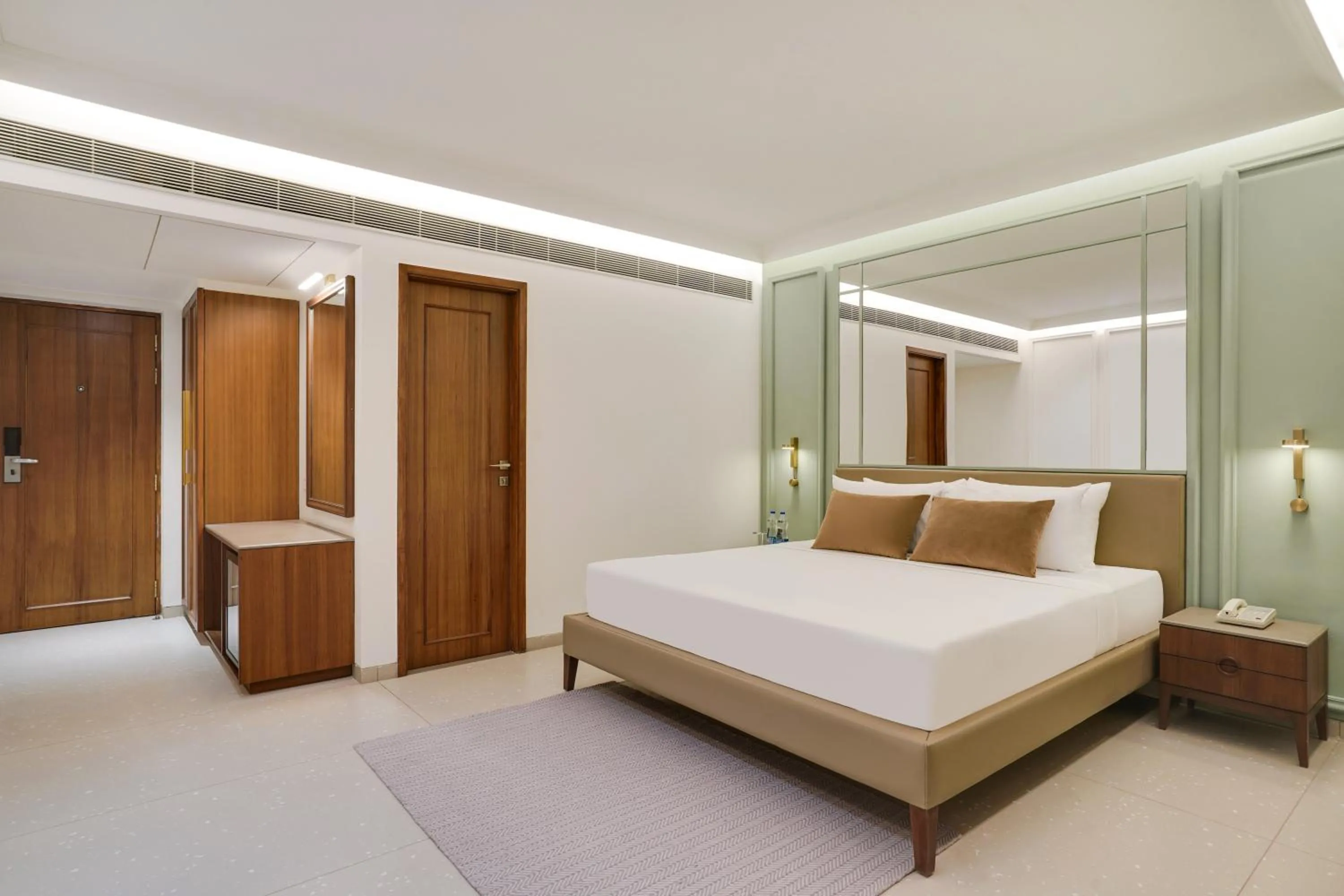 Photo of the whole room, Bed in Lemon Tree Hotel, Rajkot