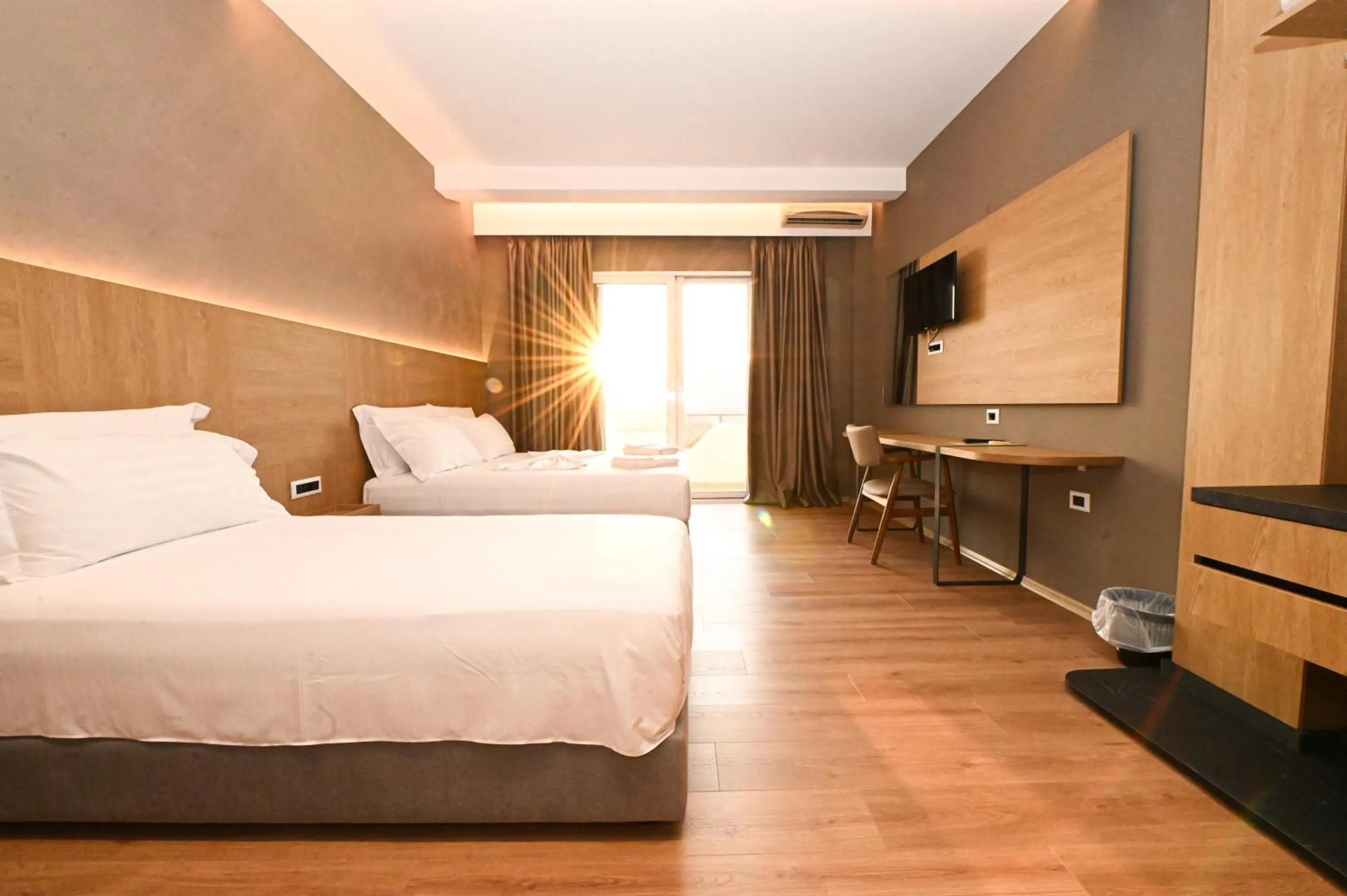 TV and multimedia, Bed in Hotel Panorama