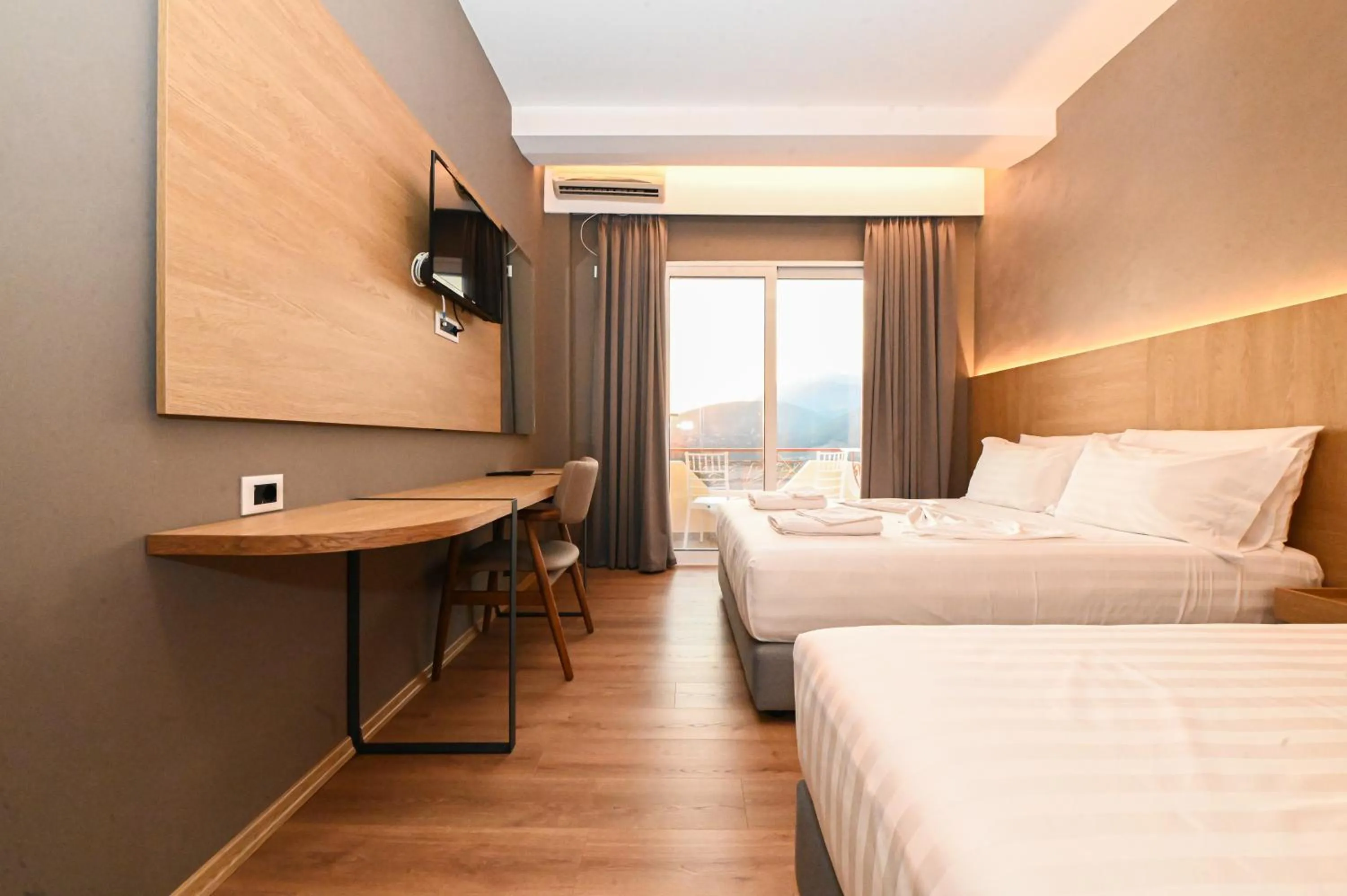 TV and multimedia, Bed in Hotel Panorama