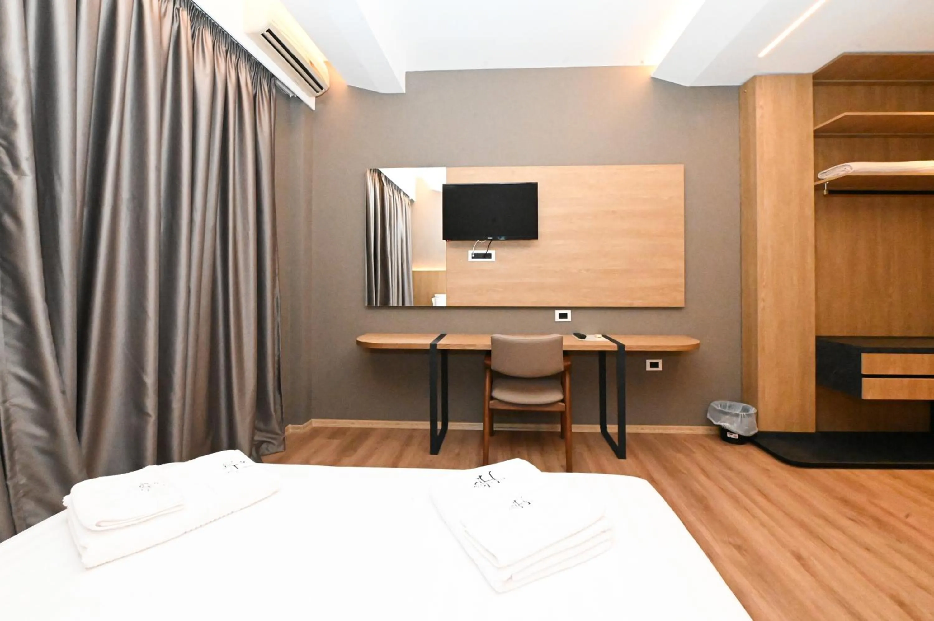 Photo of the whole room, Bed in Hotel Panorama