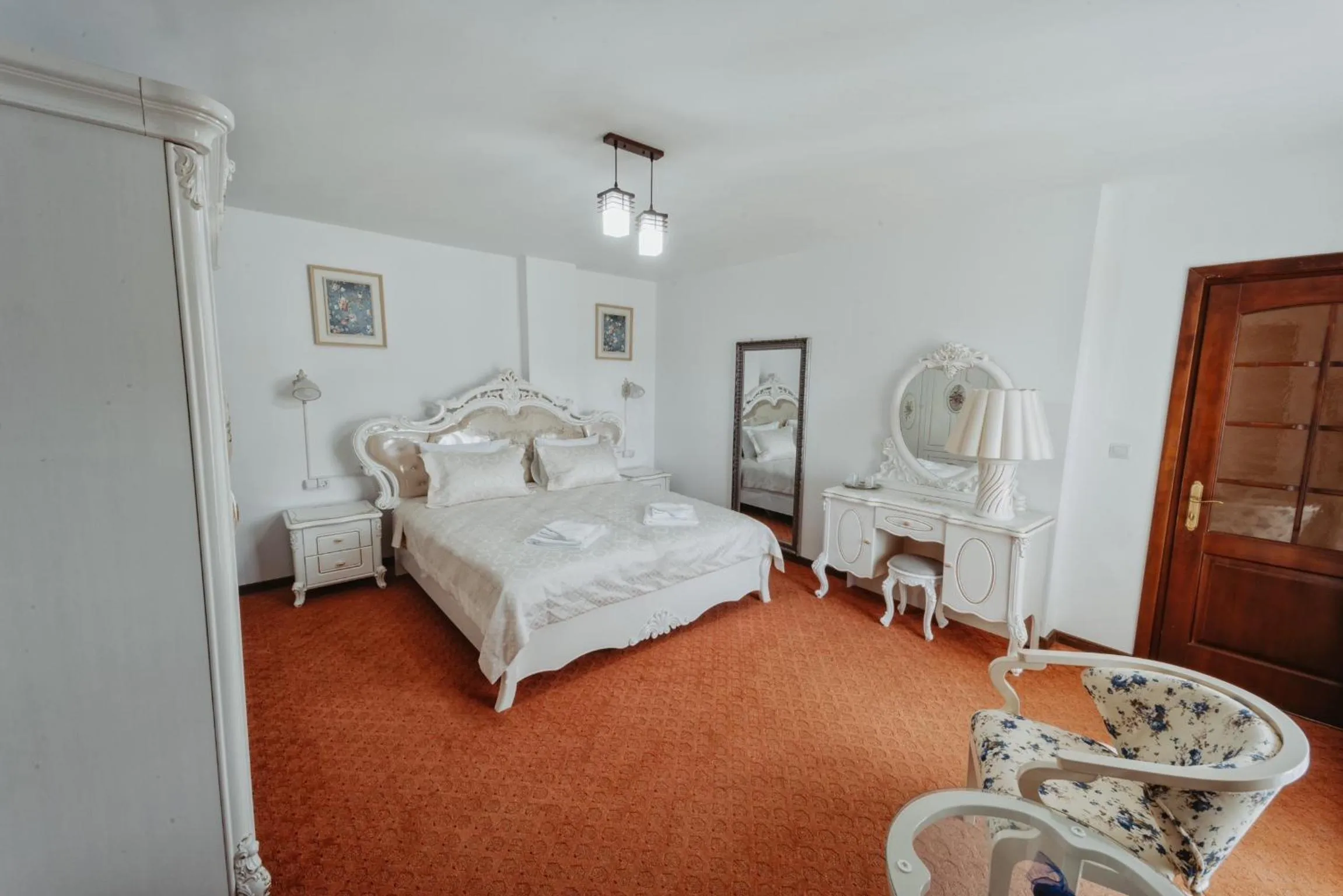 Bed in Complex Turistic Constantin Bucovina