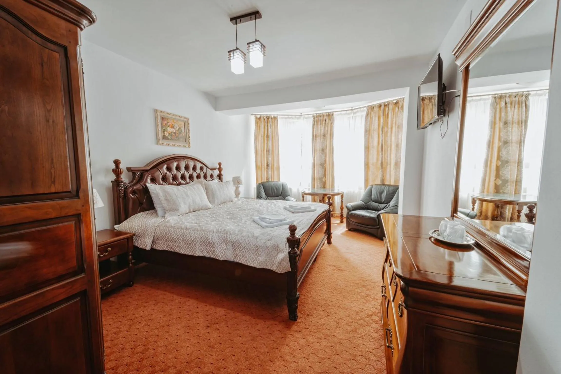 Photo of the whole room, Bed in Complex Turistic Constantin Bucovina