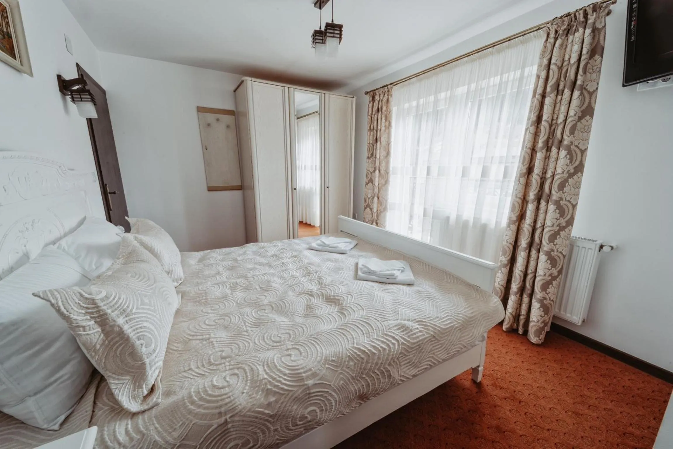 TV and multimedia, Bed in Complex Turistic Constantin Bucovina