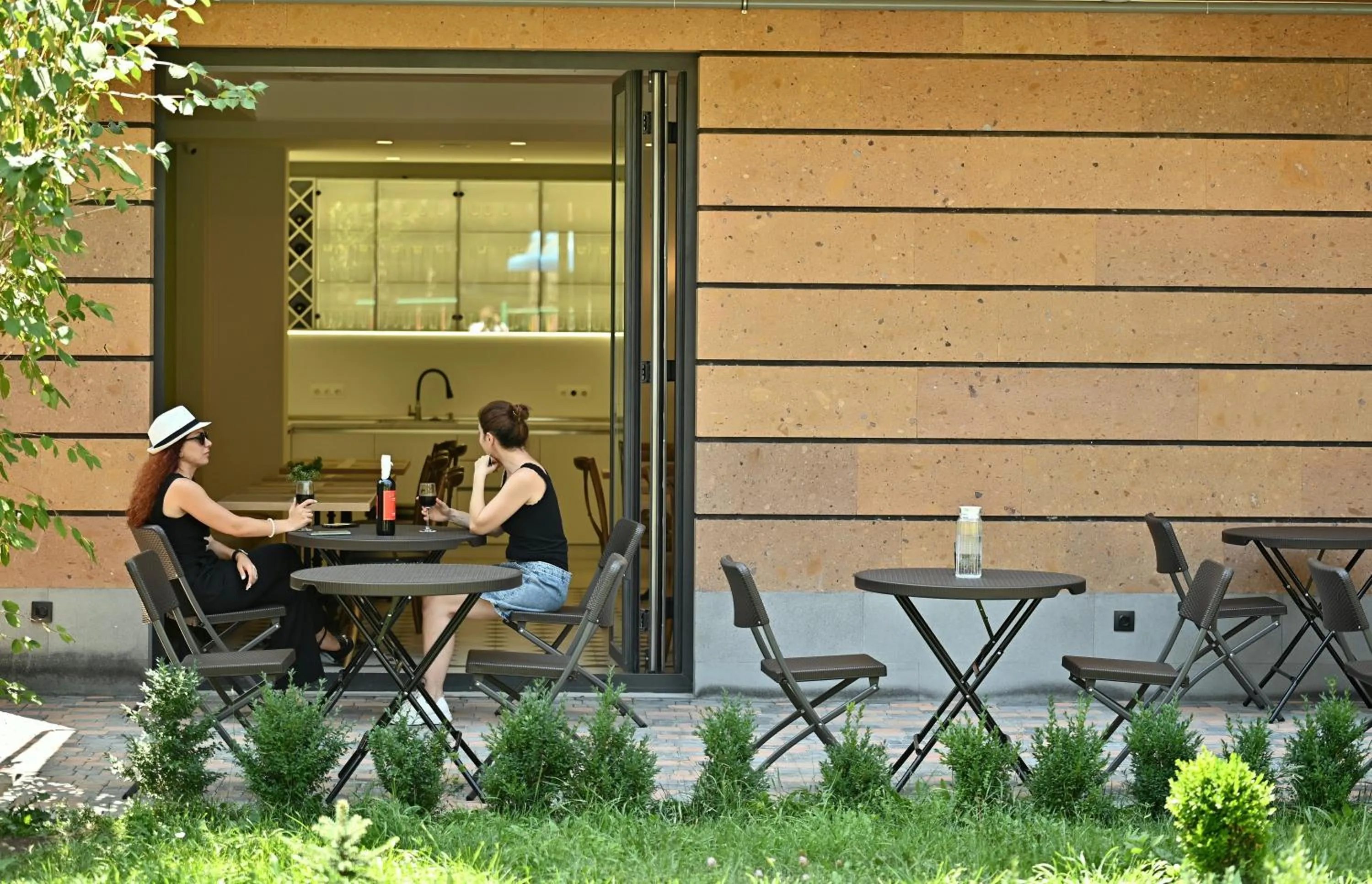 Patio in Hotel Avenue 30