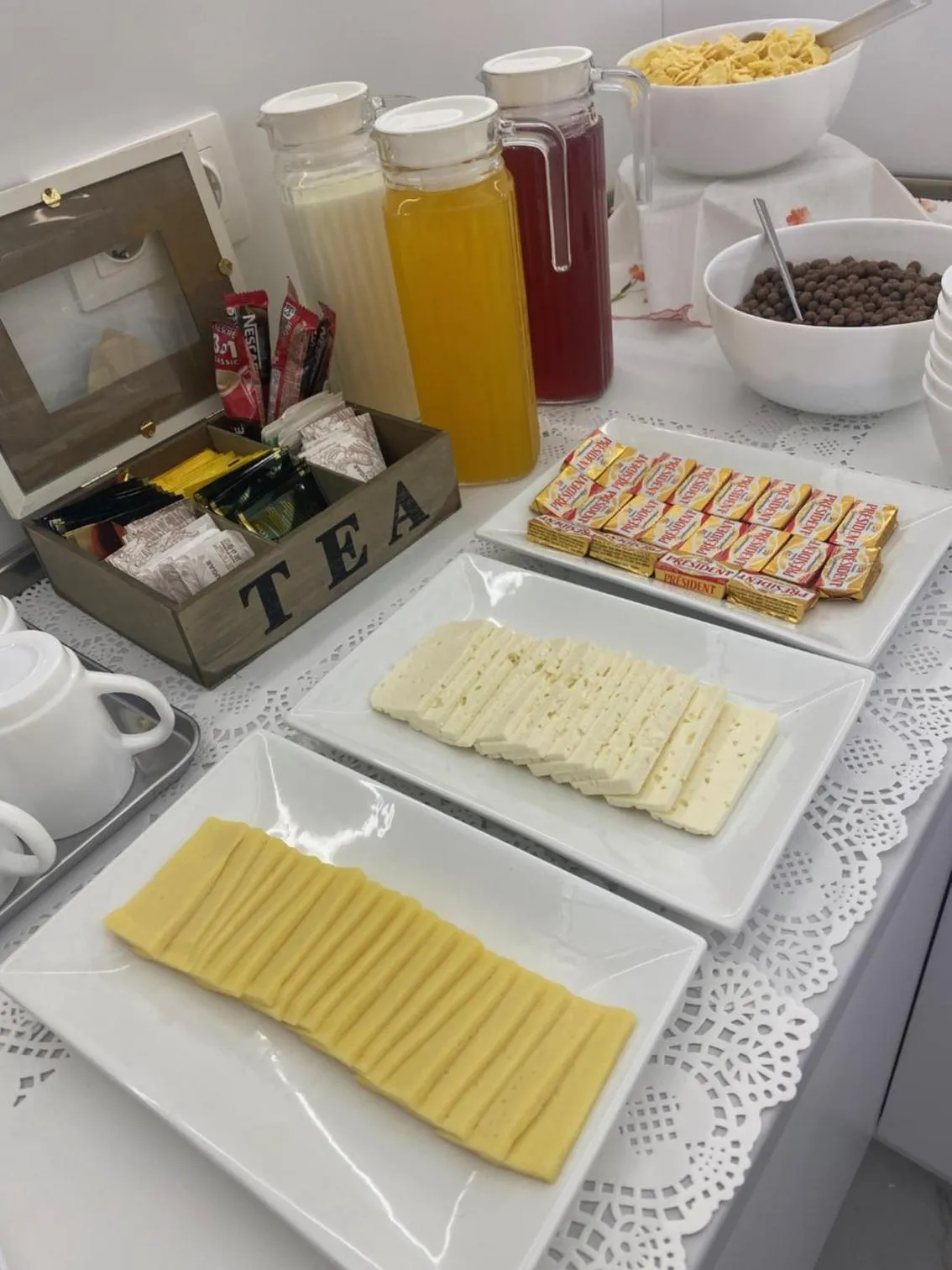 Food and drinks in Hotel Avenue 30