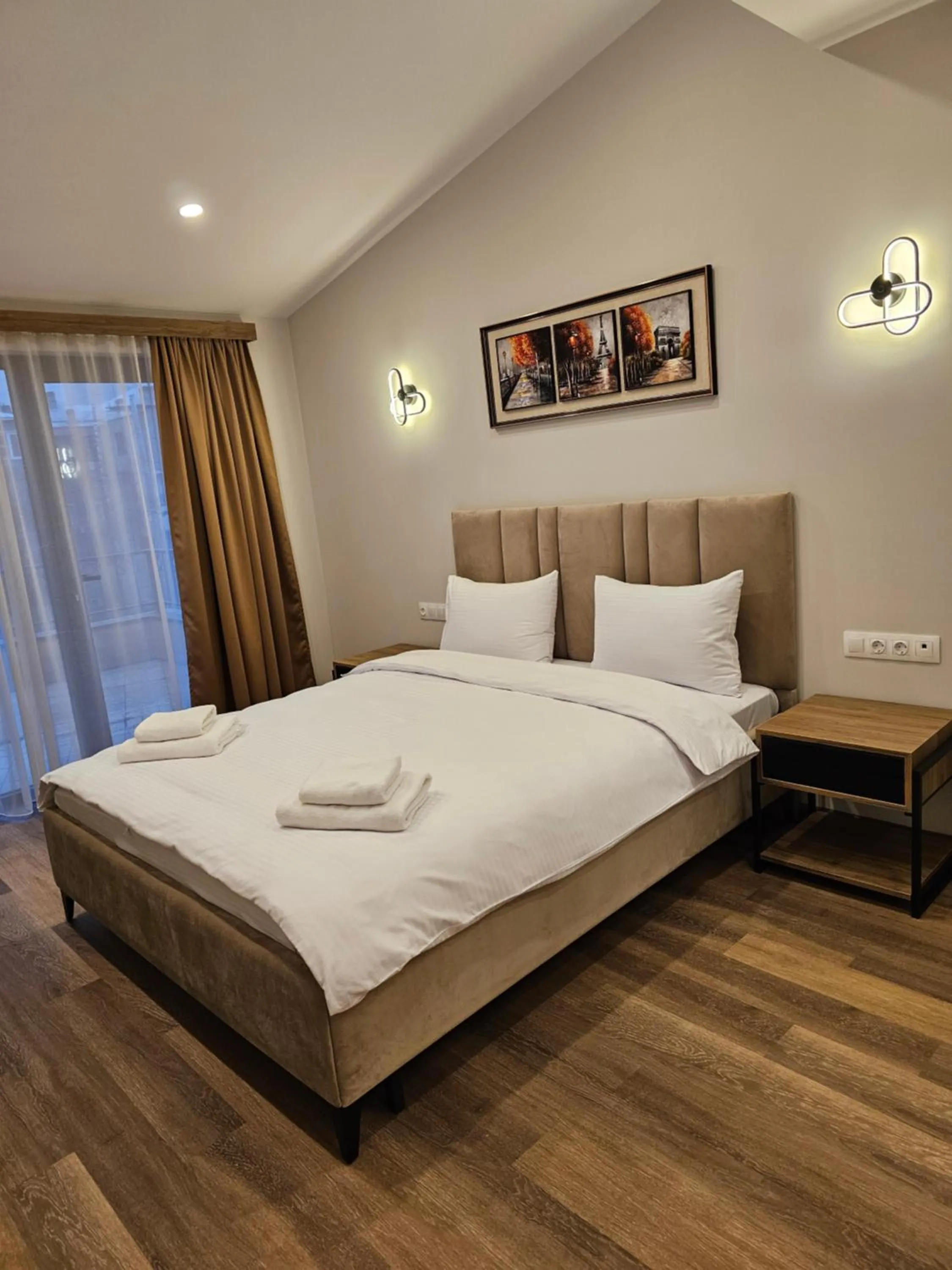 Junior Suite with Terrace - single occupancy in Hotel Avenue 30