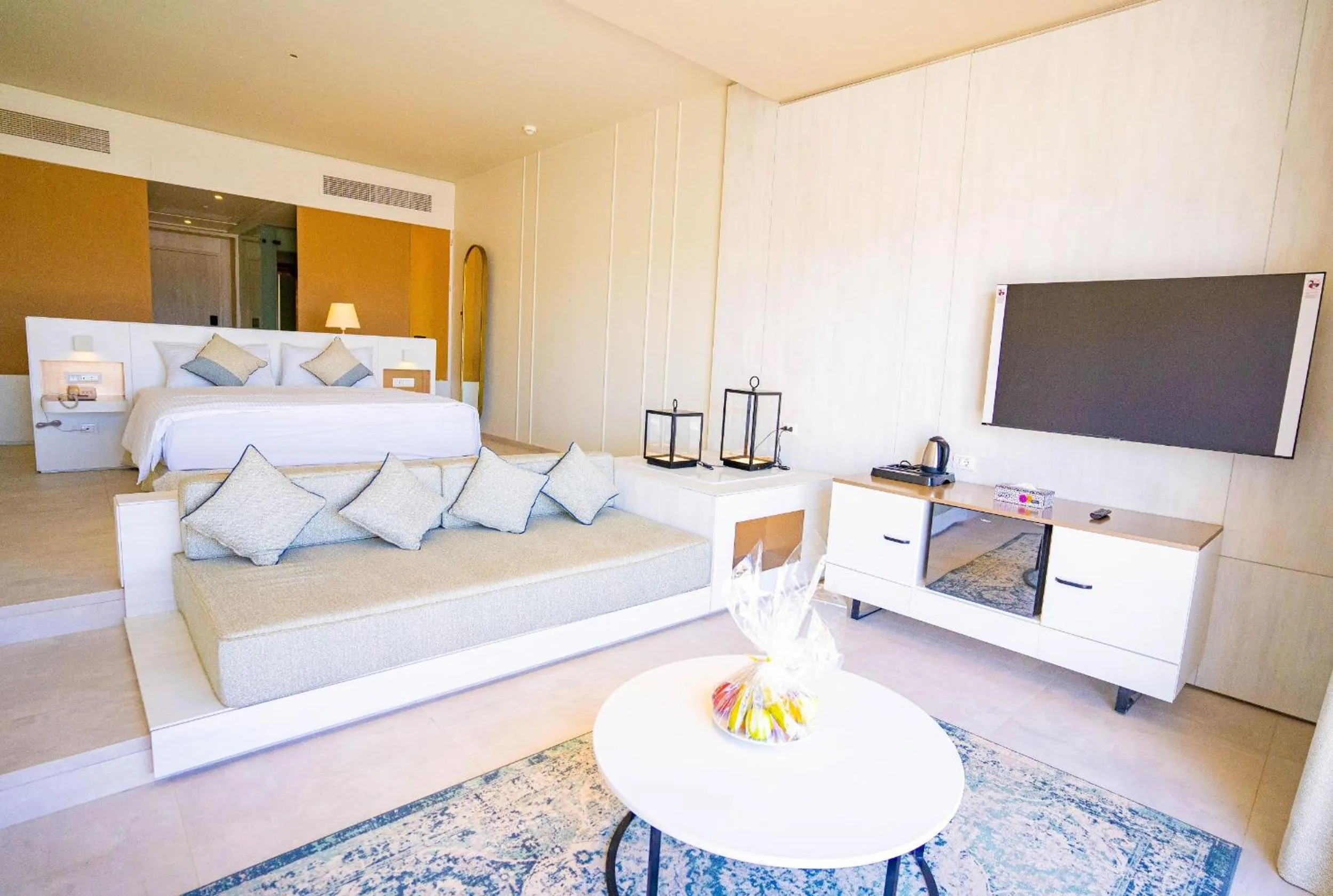 Communal lounge/ TV room, Bed in Sentido Reef Oasis Suakin Resort