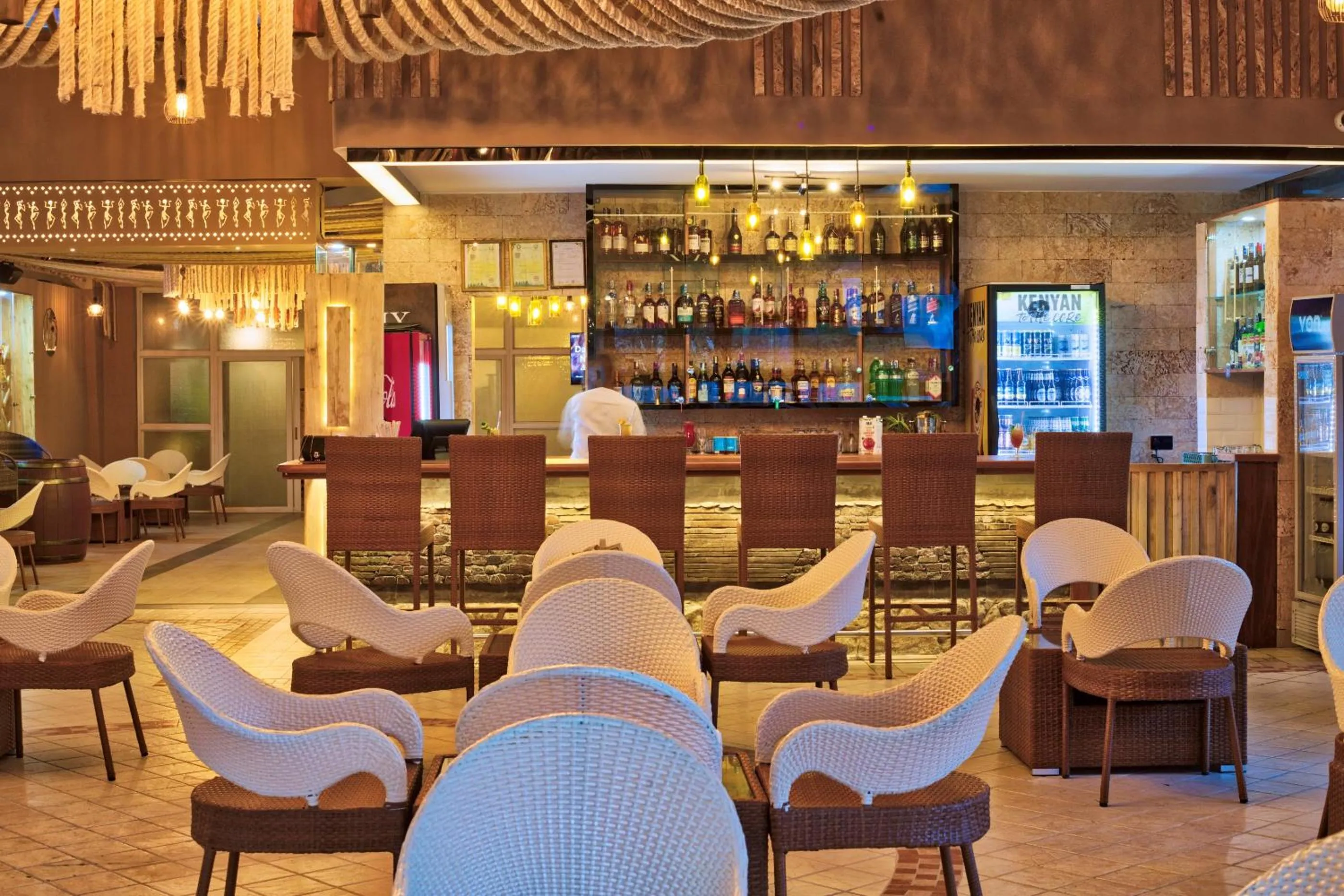 minibar in Maanzoni 680 HOTEL