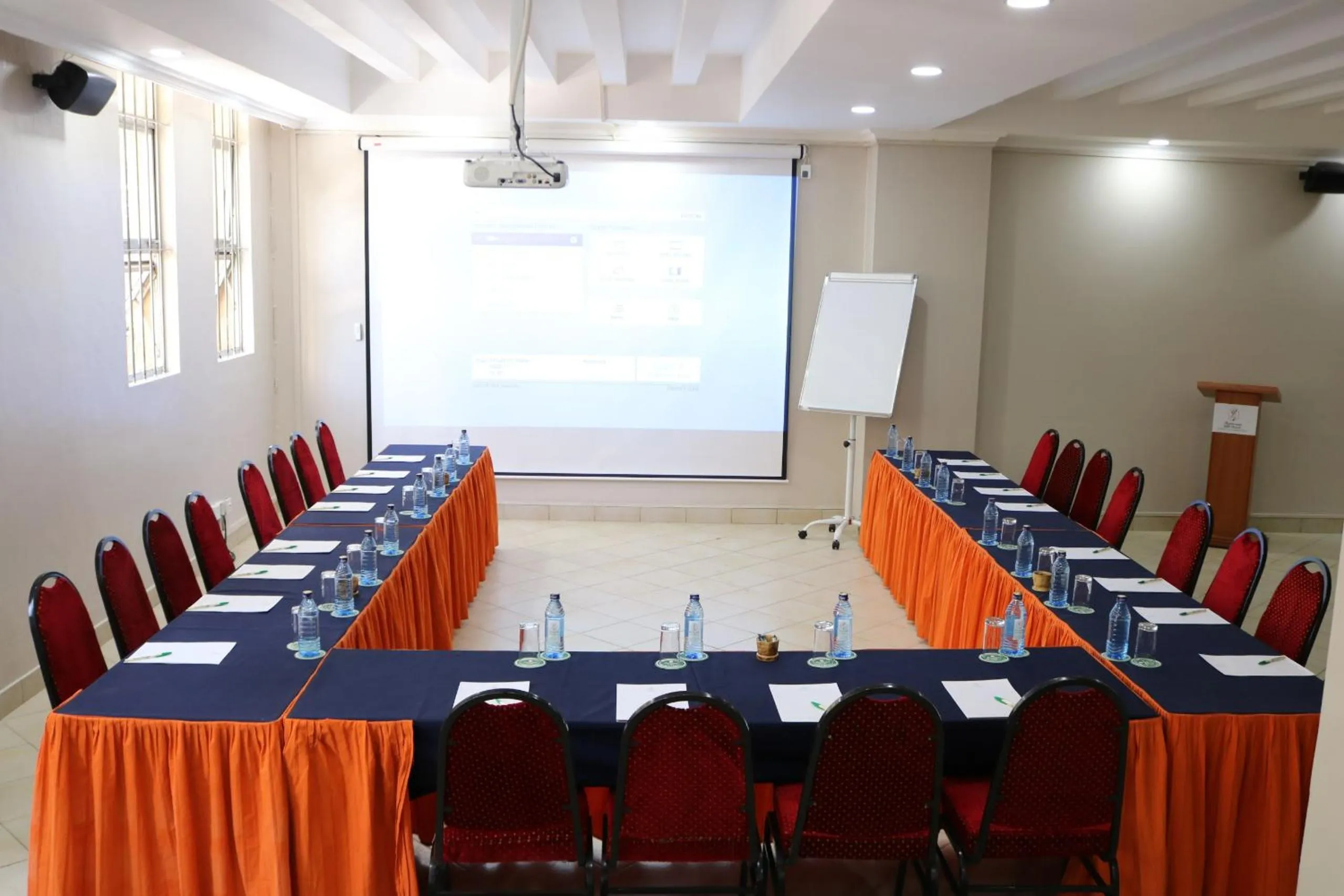 Meeting/conference room in Maanzoni 680 HOTEL