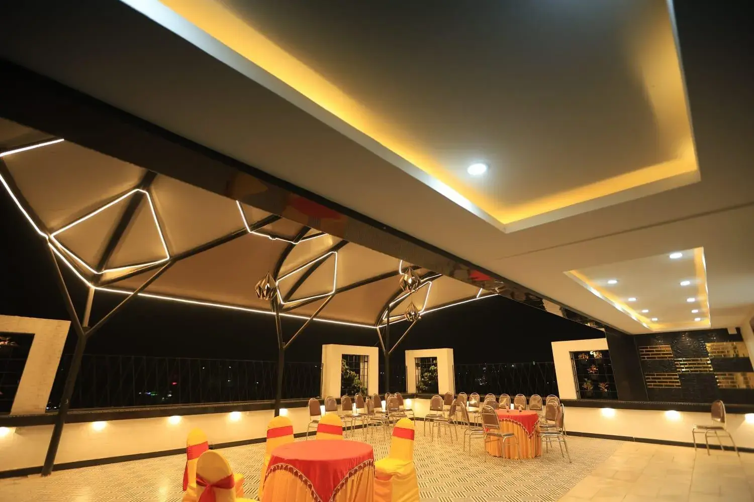 Urban Suites Urban Suites