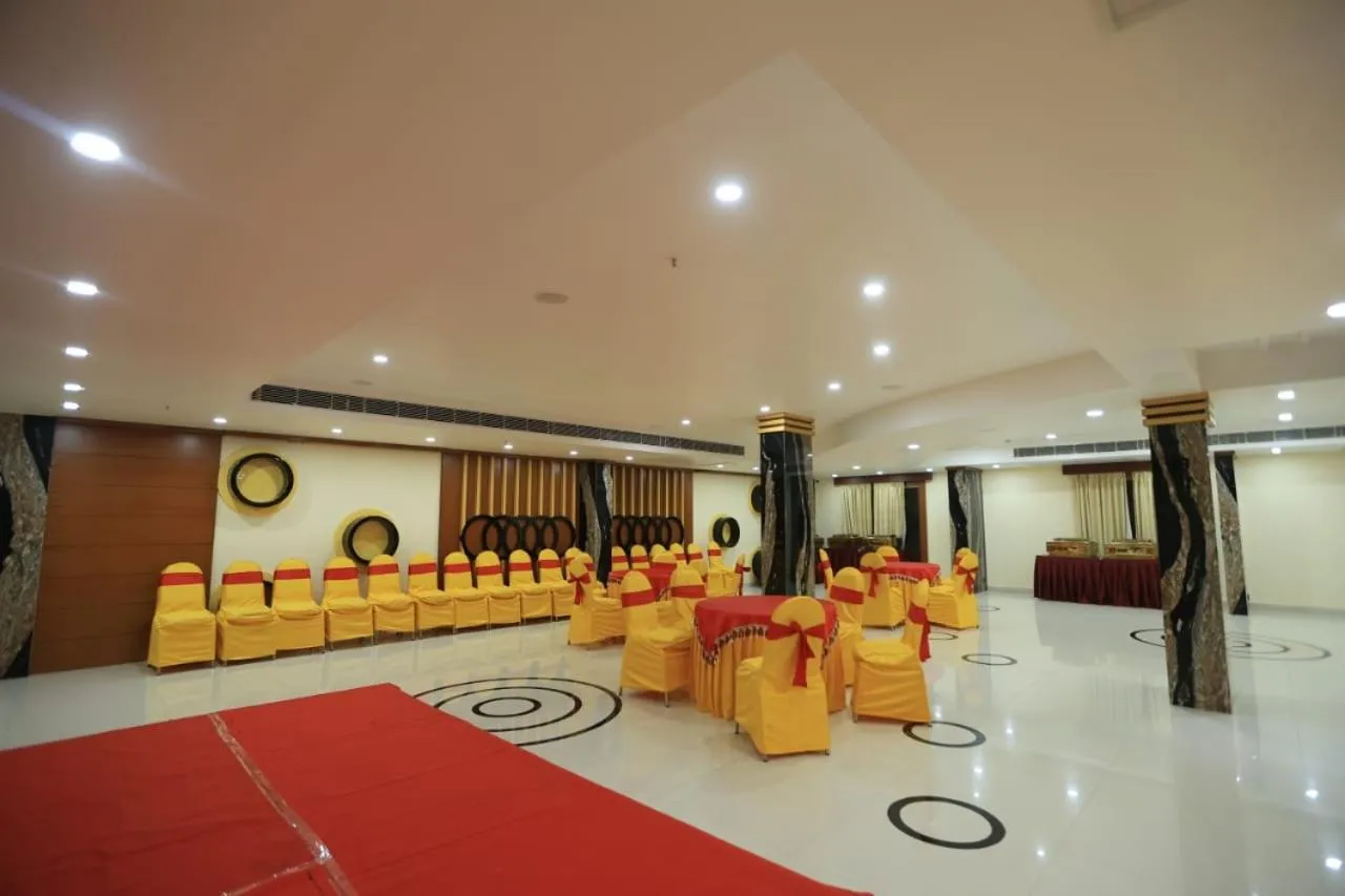 Banquet/Function facilities in Urban Suites