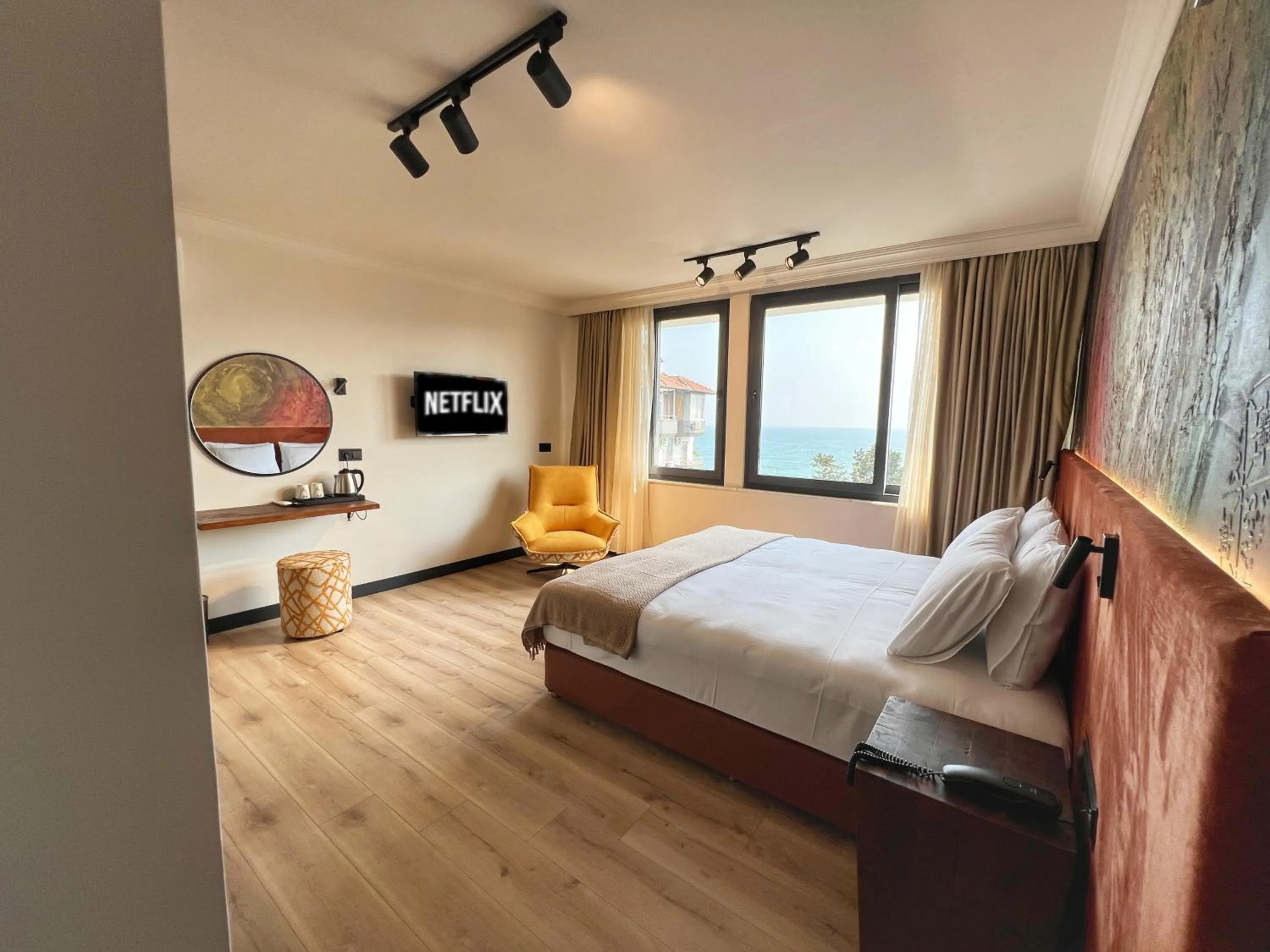 Photo of the whole room, Bed in Oji Hotel